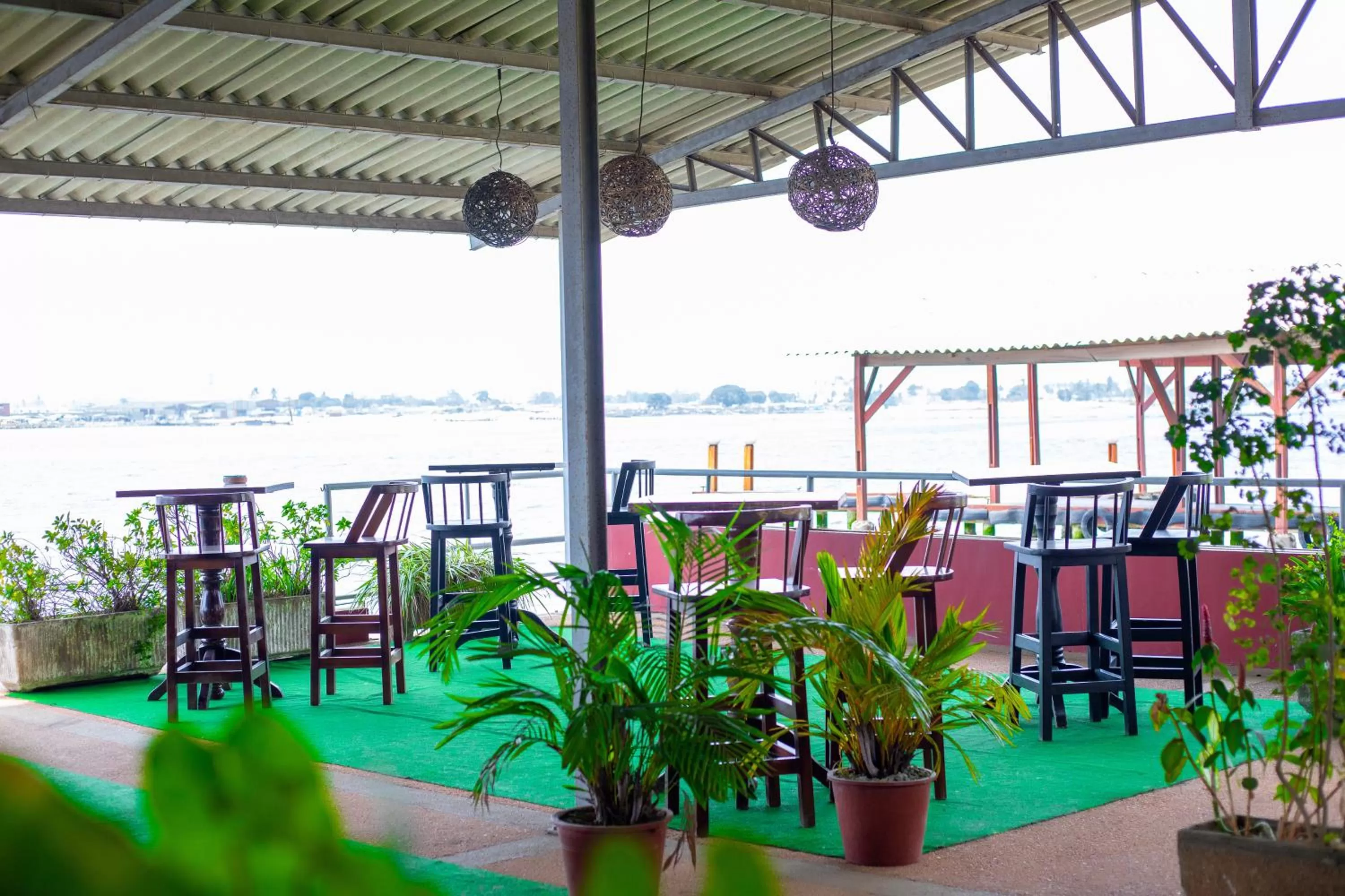 Restaurant/places to eat in Hotel Le Marly