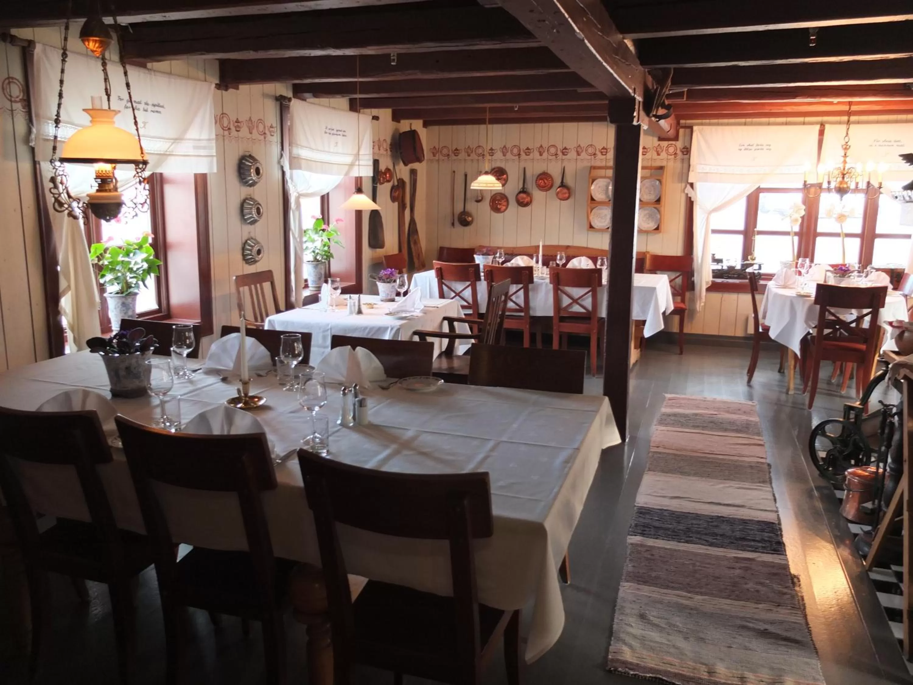 Restaurant/places to eat in Anker Brygge