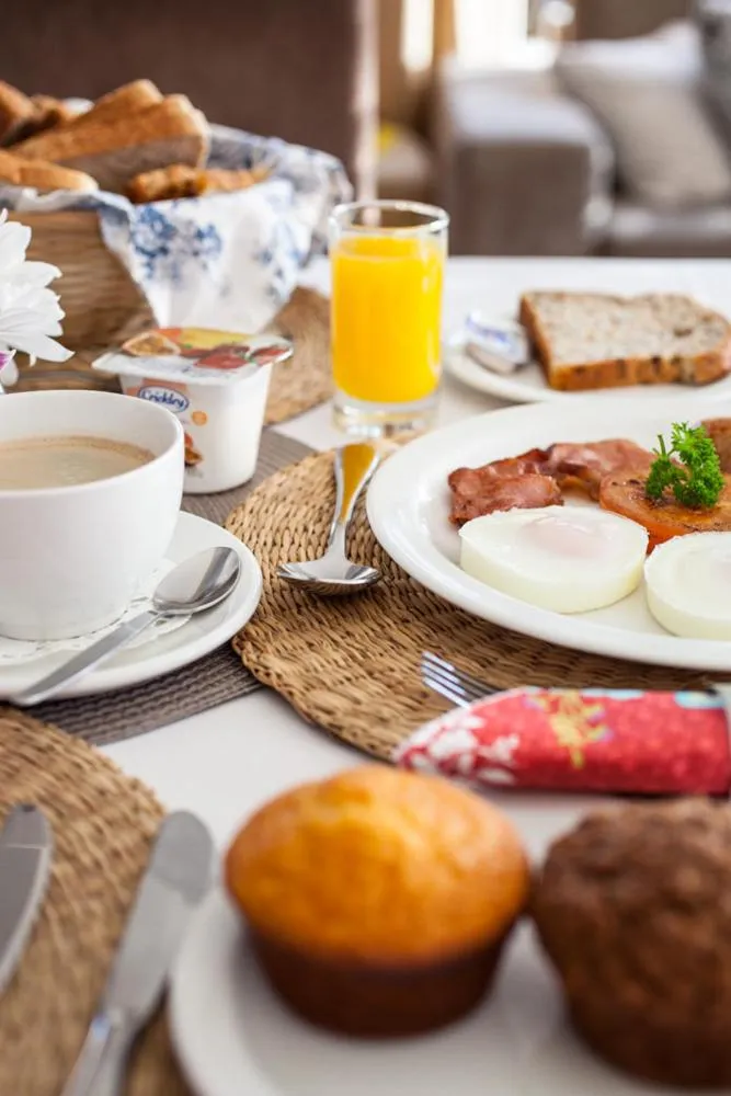 Food in Palm Beach Guesthouse