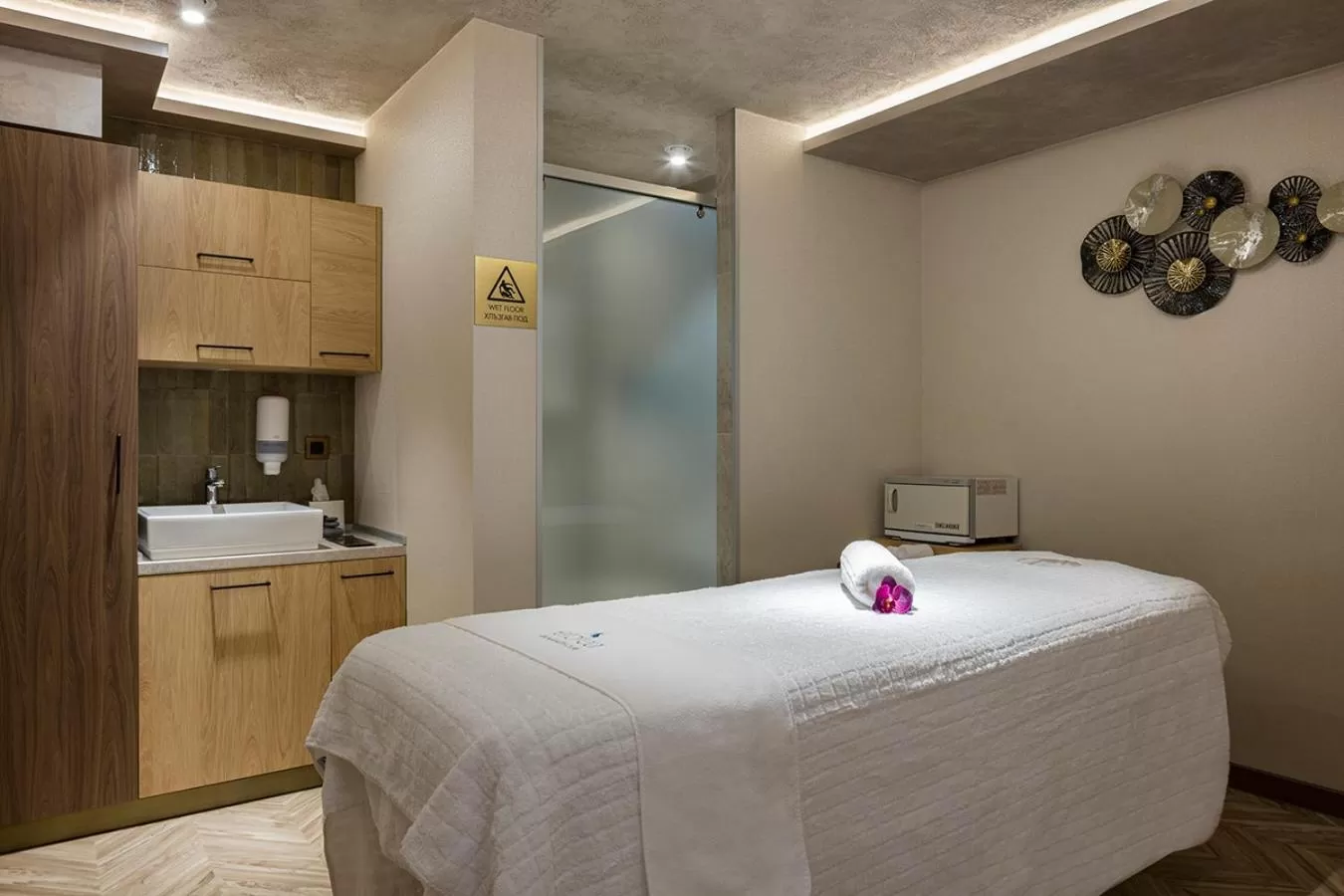 Massage, Bed in Doubletree By Hilton Plovdiv Center