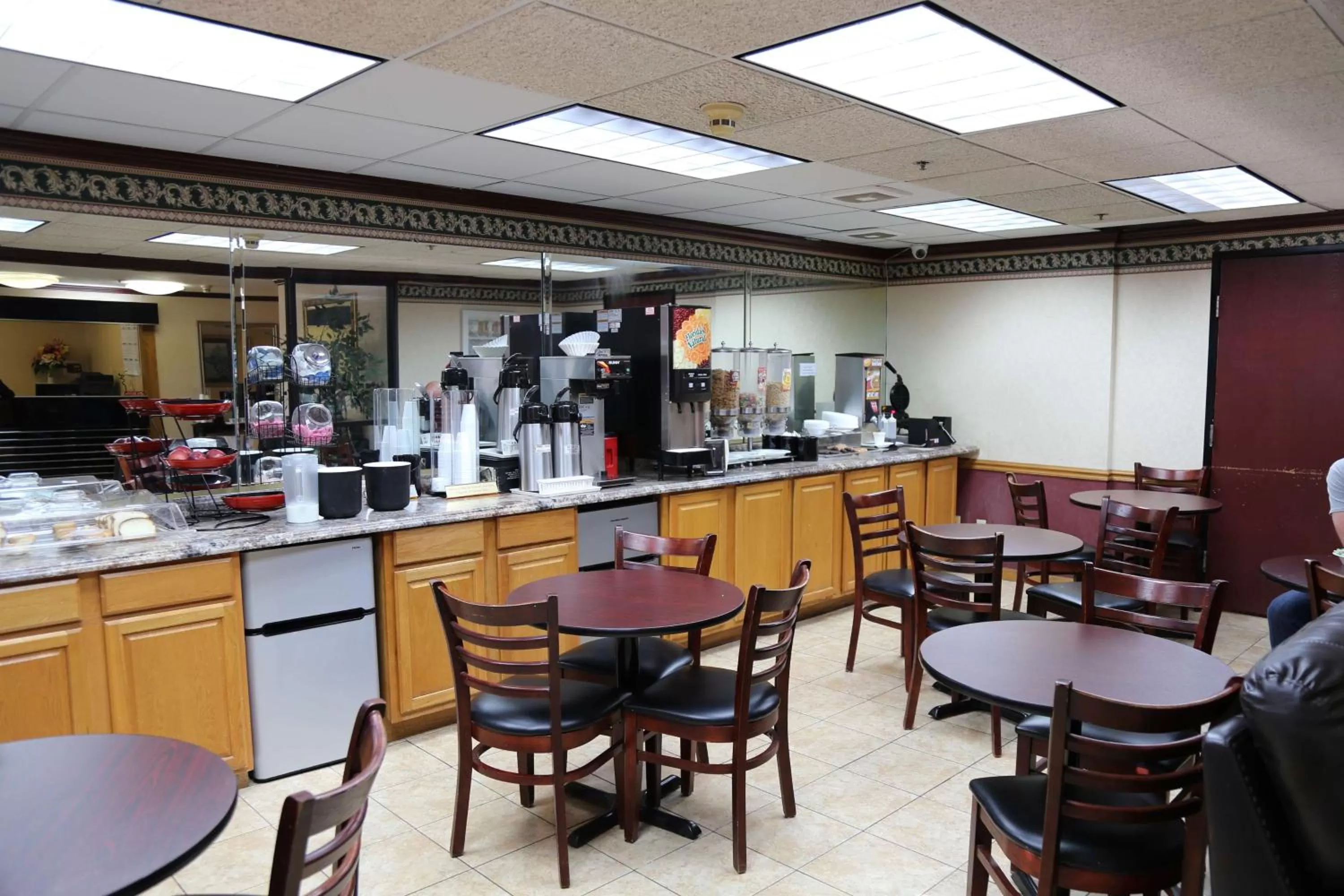 Restaurant/places to eat in Baymont by Wyndham Plano