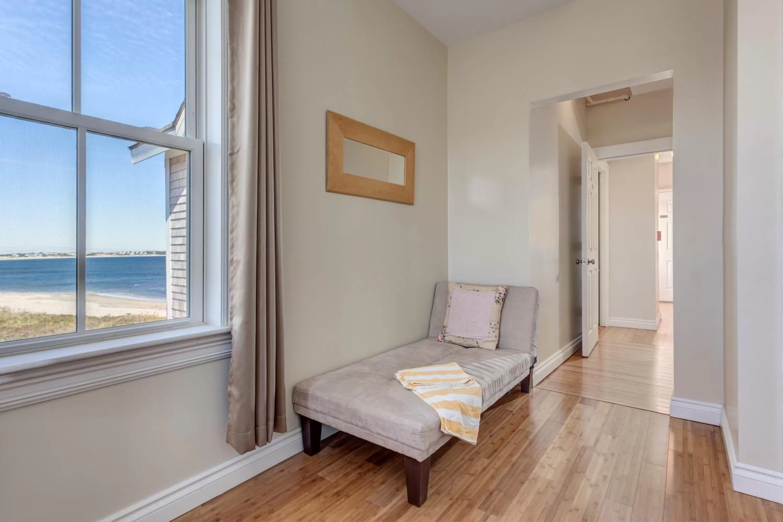 Sea view, Seating Area in Avonlea