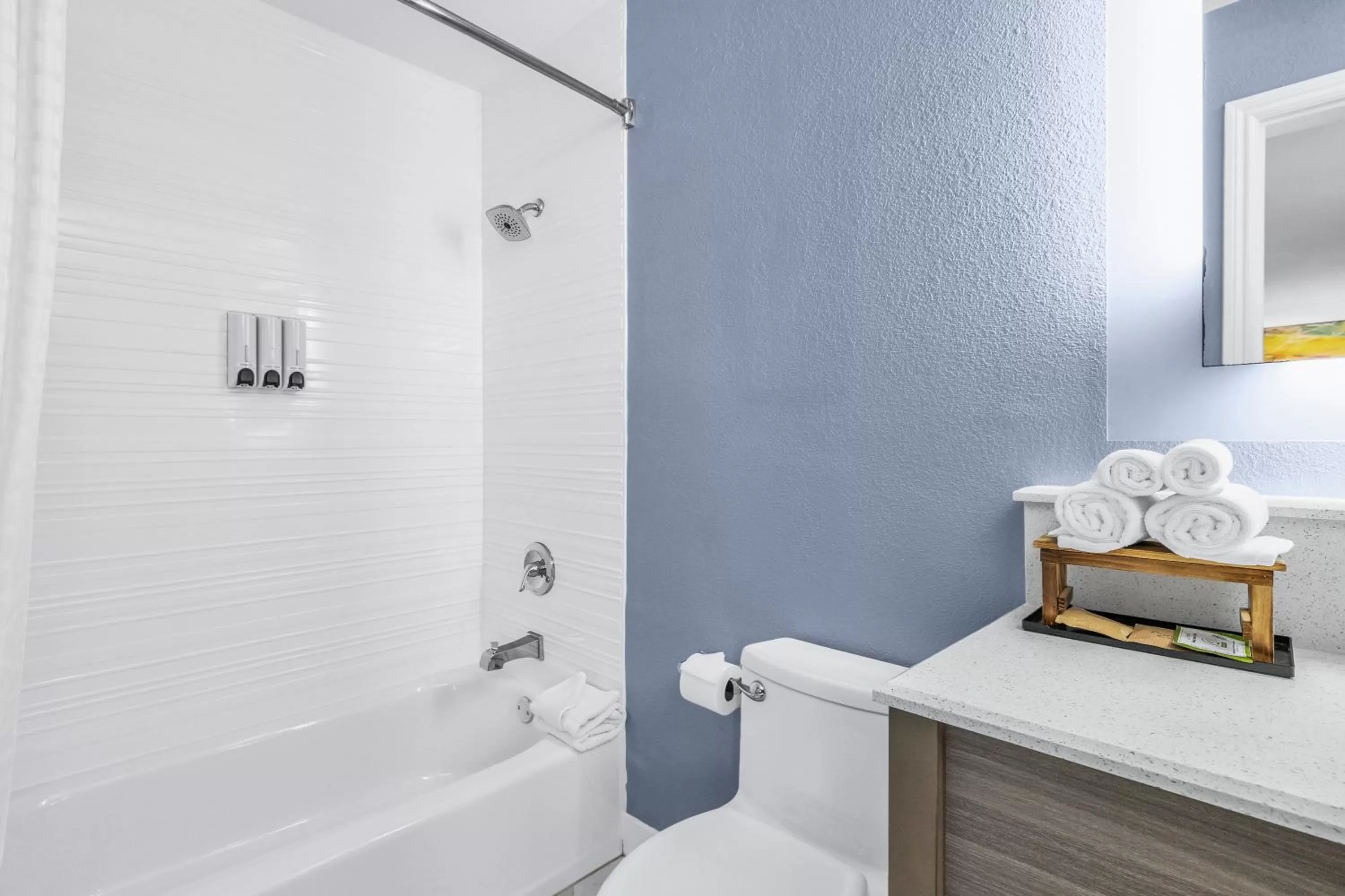 Bathroom in Inn at Rockaway San Francisco Pacifica