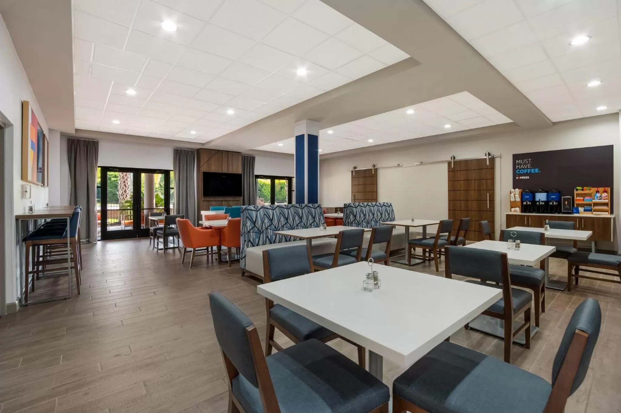 Breakfast in Holiday Inn Express & Suites Lexington by IHG