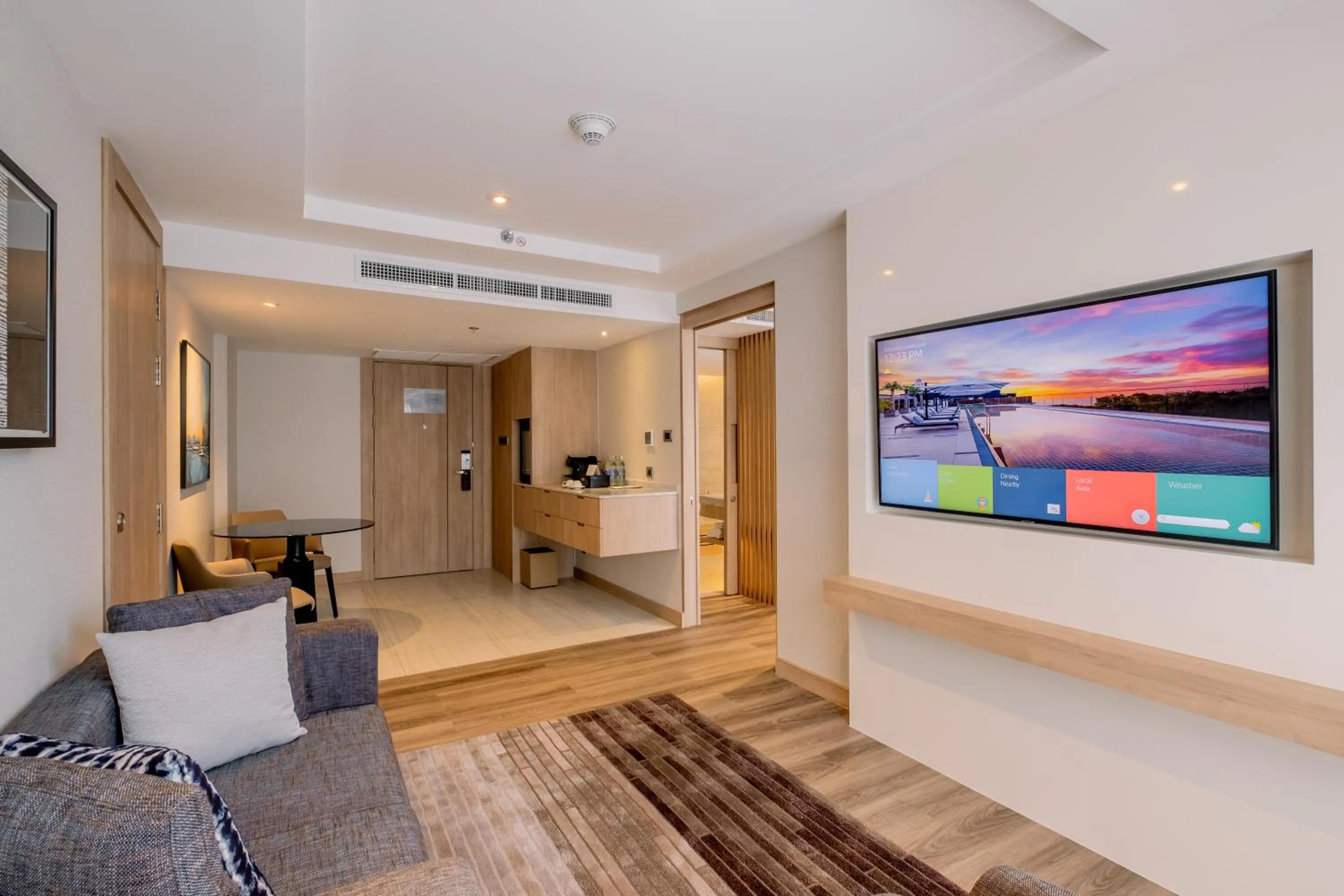 Living room in Courtyard by Marriott North Pattaya