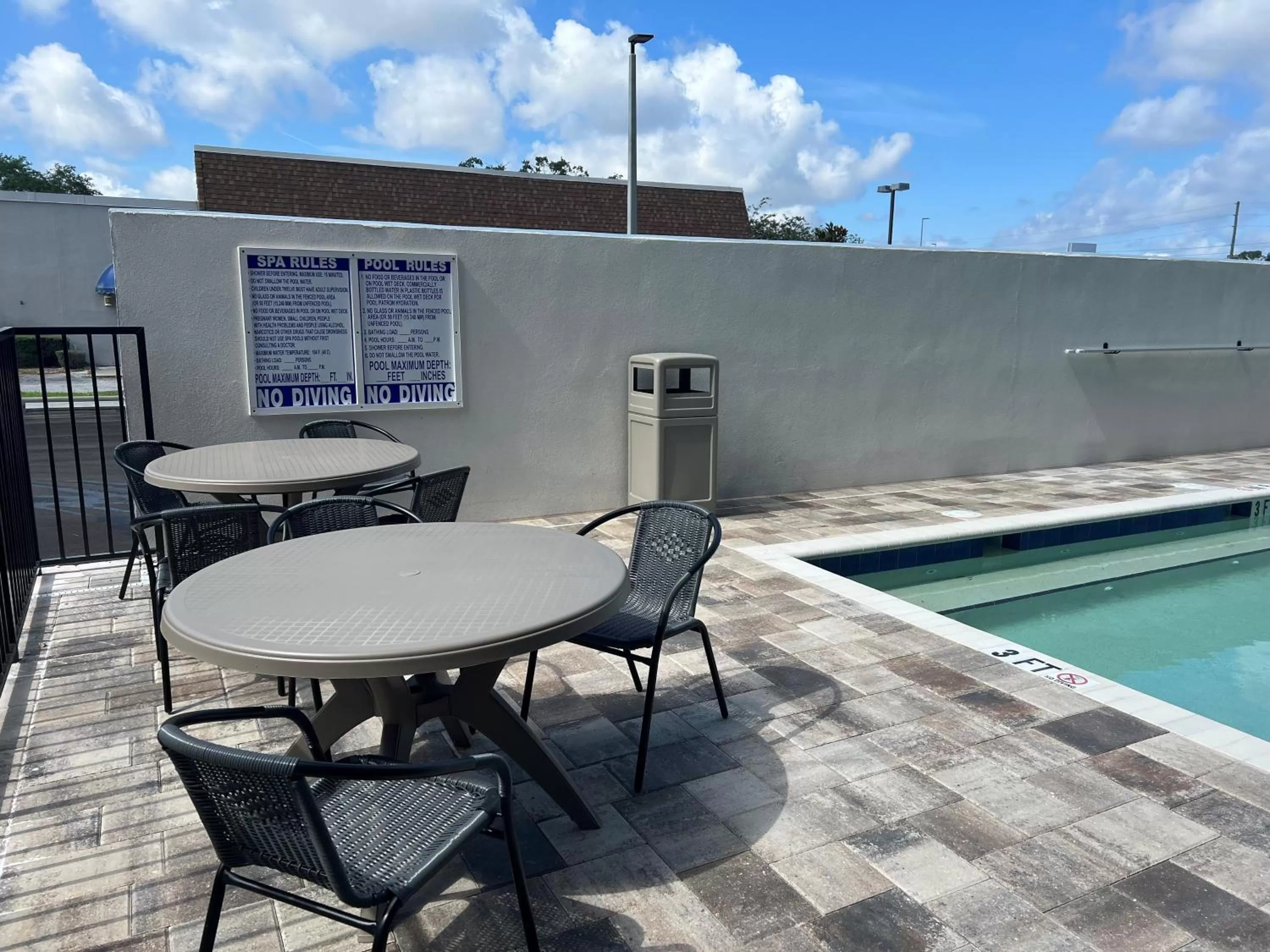 Swimming pool in Comfort Inn & Suites New Port Richey Downtown District
