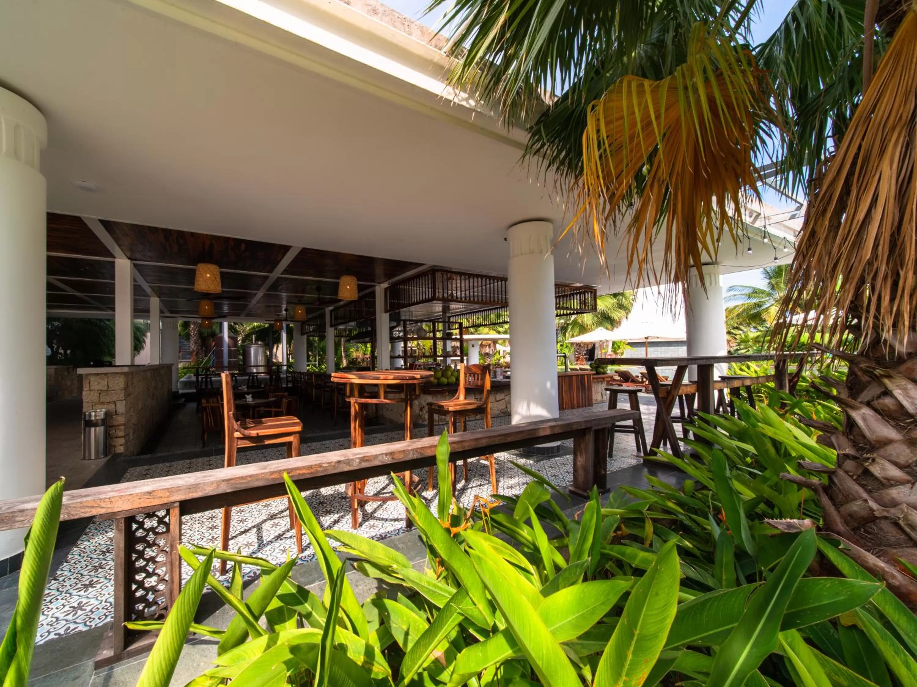 Lounge or bar in Alibu Resort Nha Trang