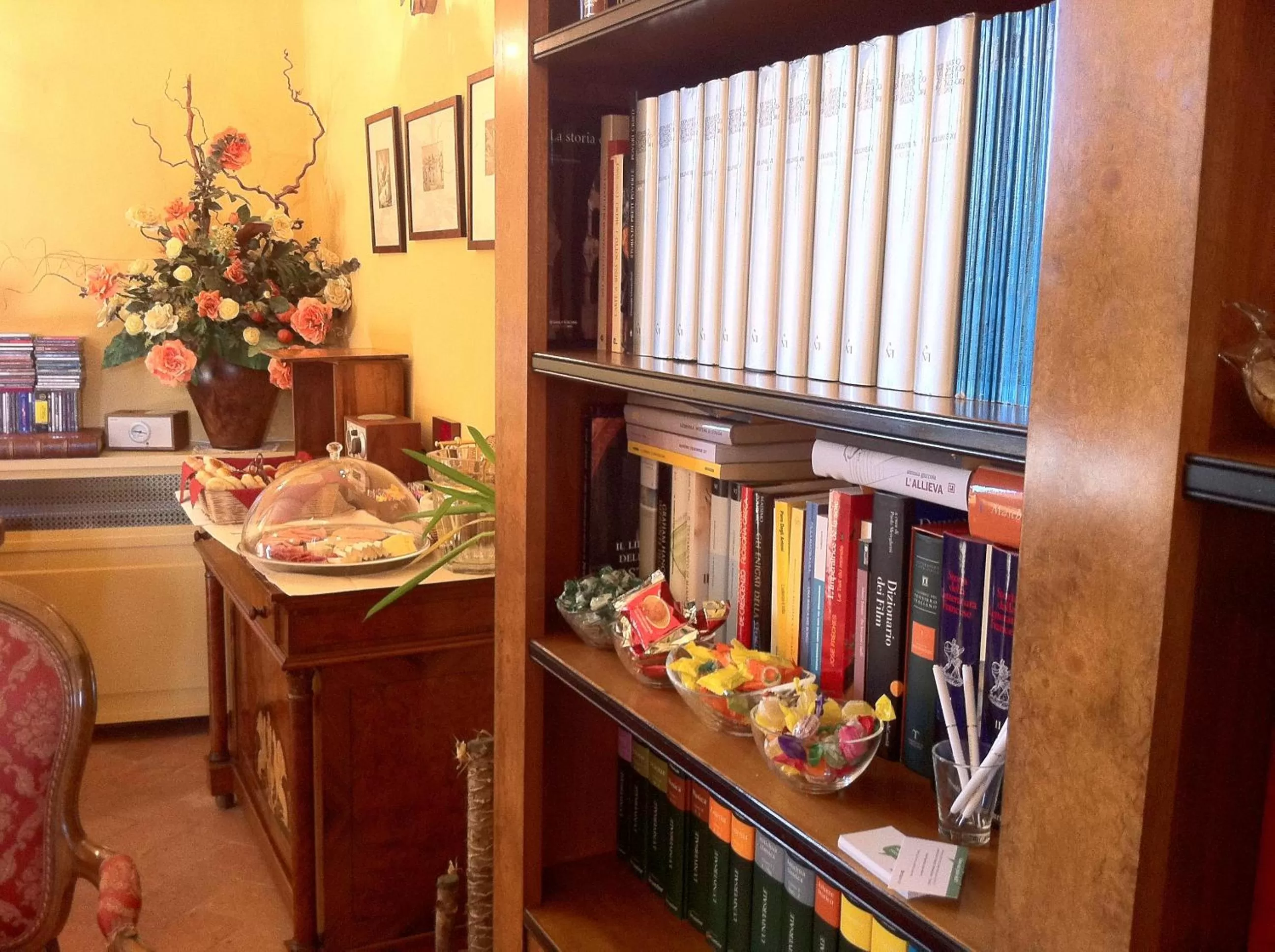 Library in La Locanda Di San Francesco