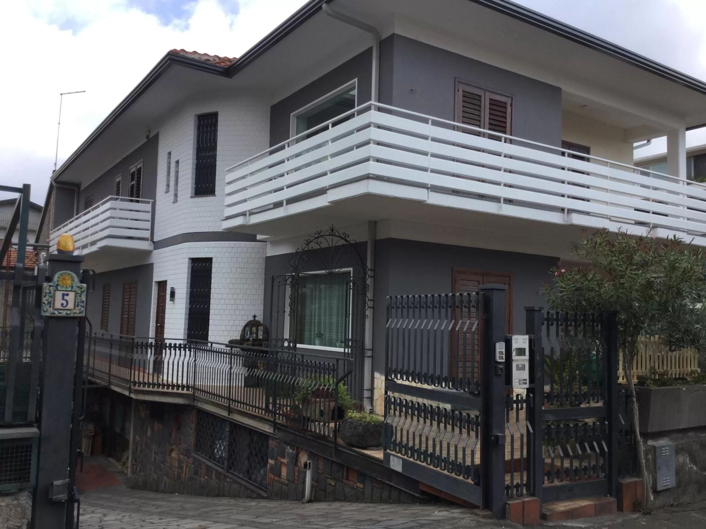 Property building in MAISON MARIANNA B&B - ETNA -