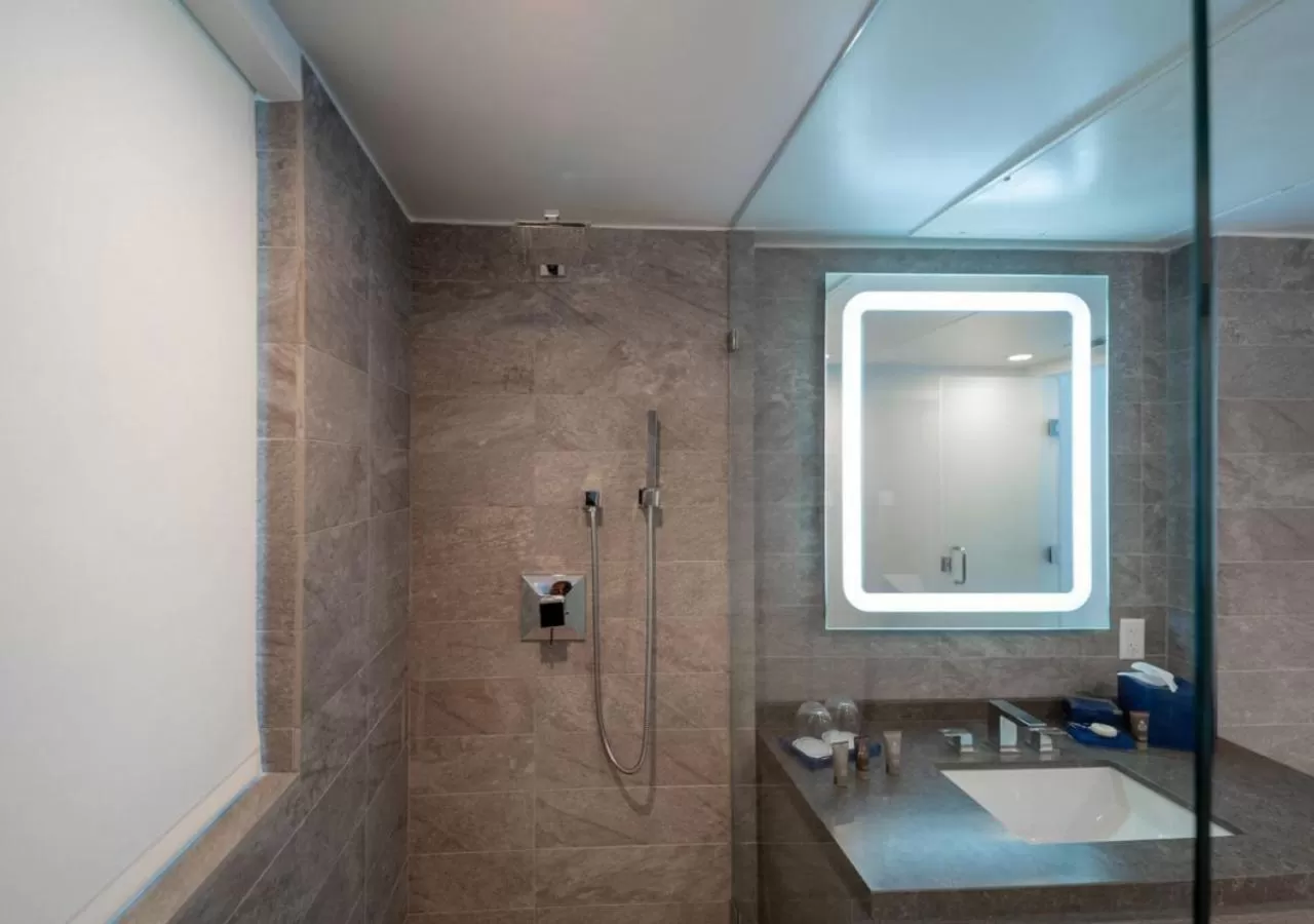 Bathroom in The Sagamore Hotel South Beach