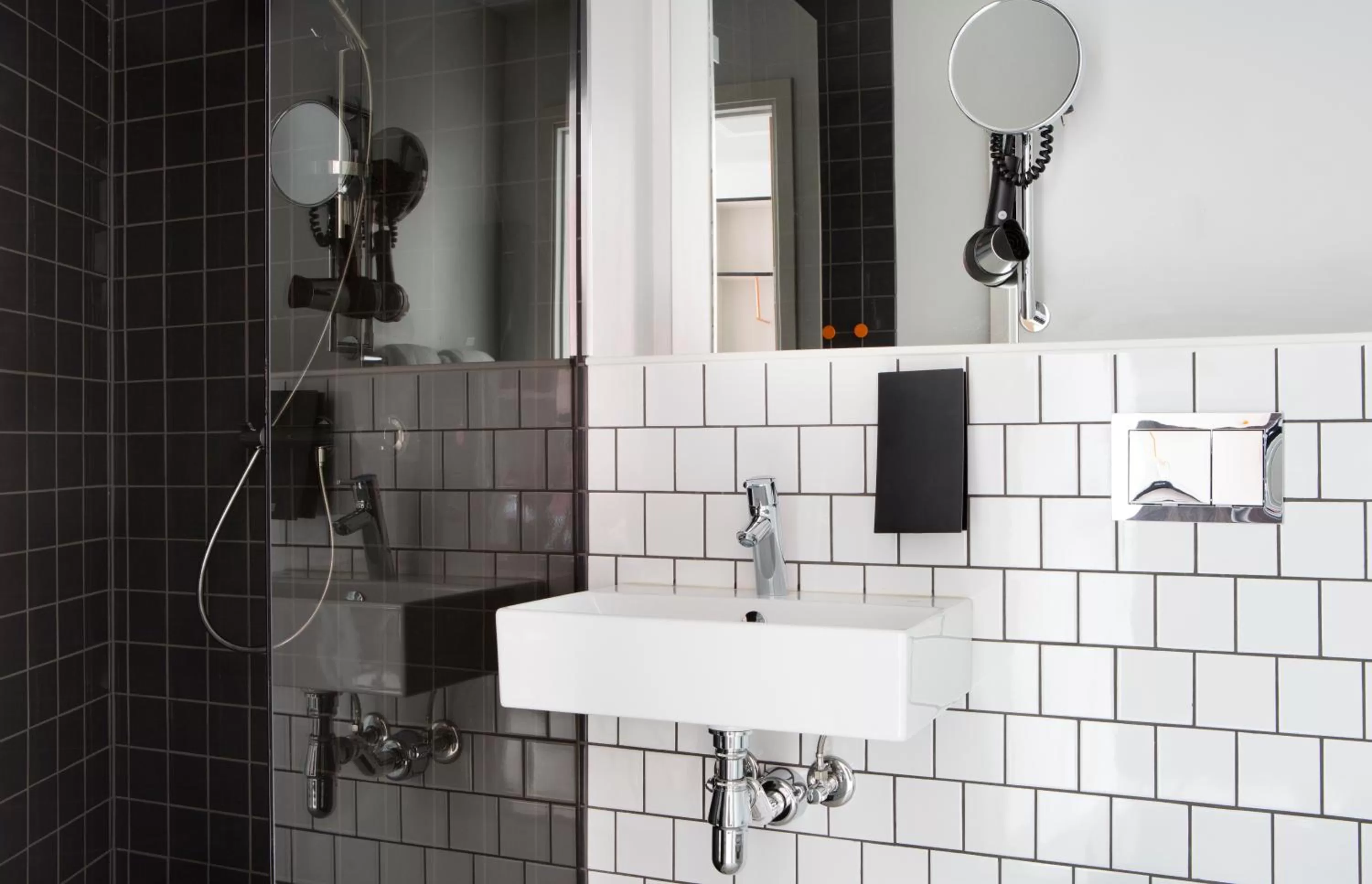 Bathroom in Comfort Hotel Karl Johan