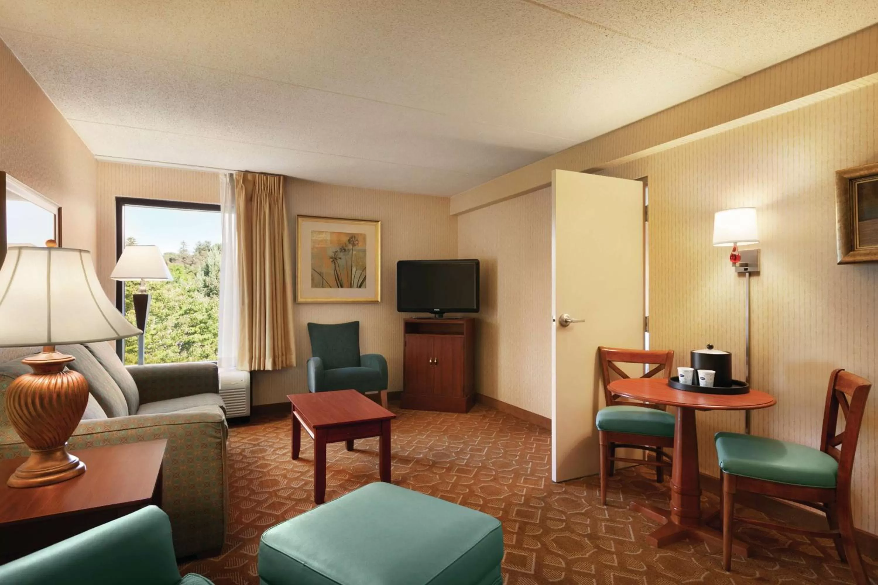 Bedroom in Hampton Inn - York