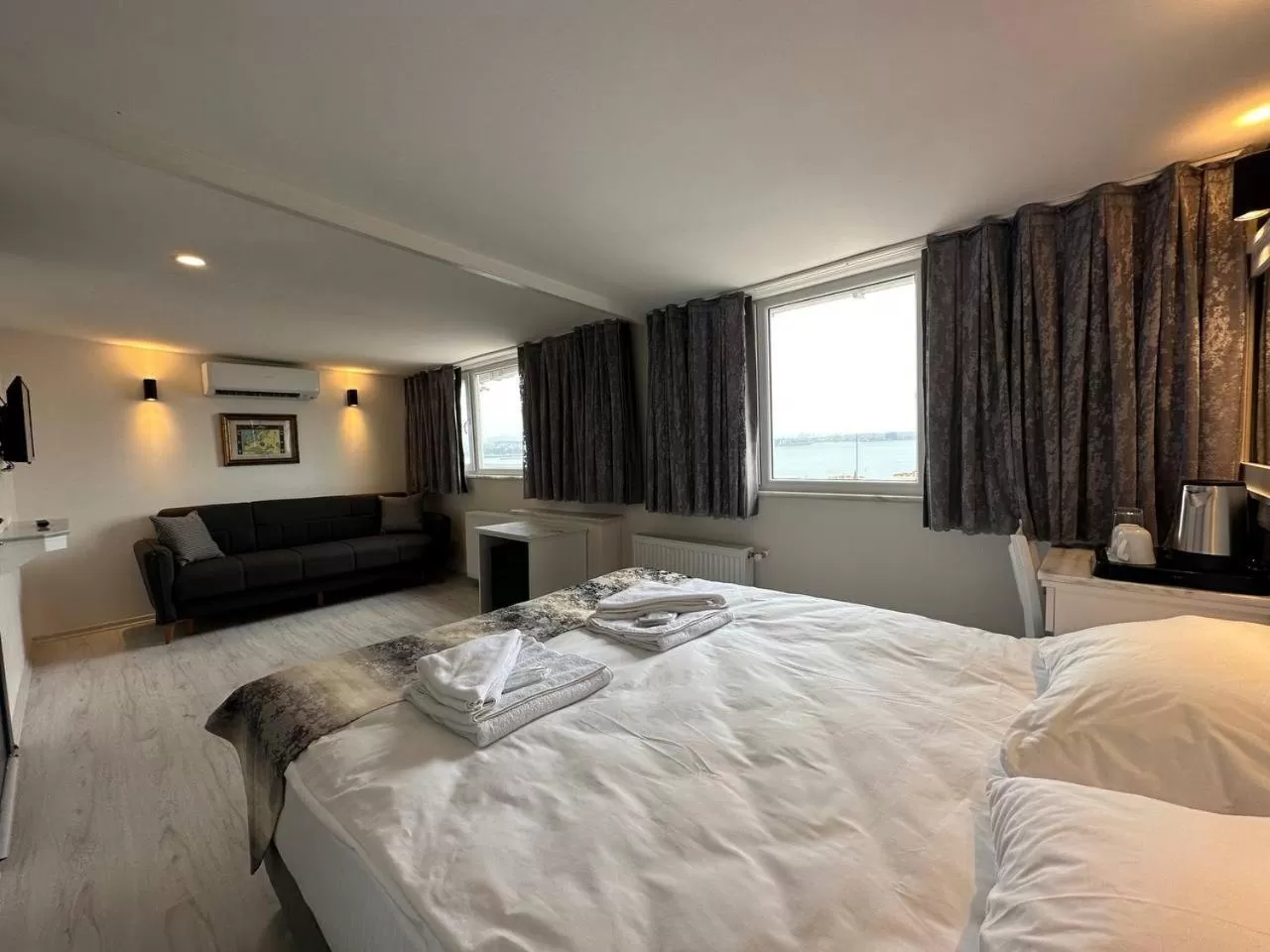 Bed in Hanedan Hotel