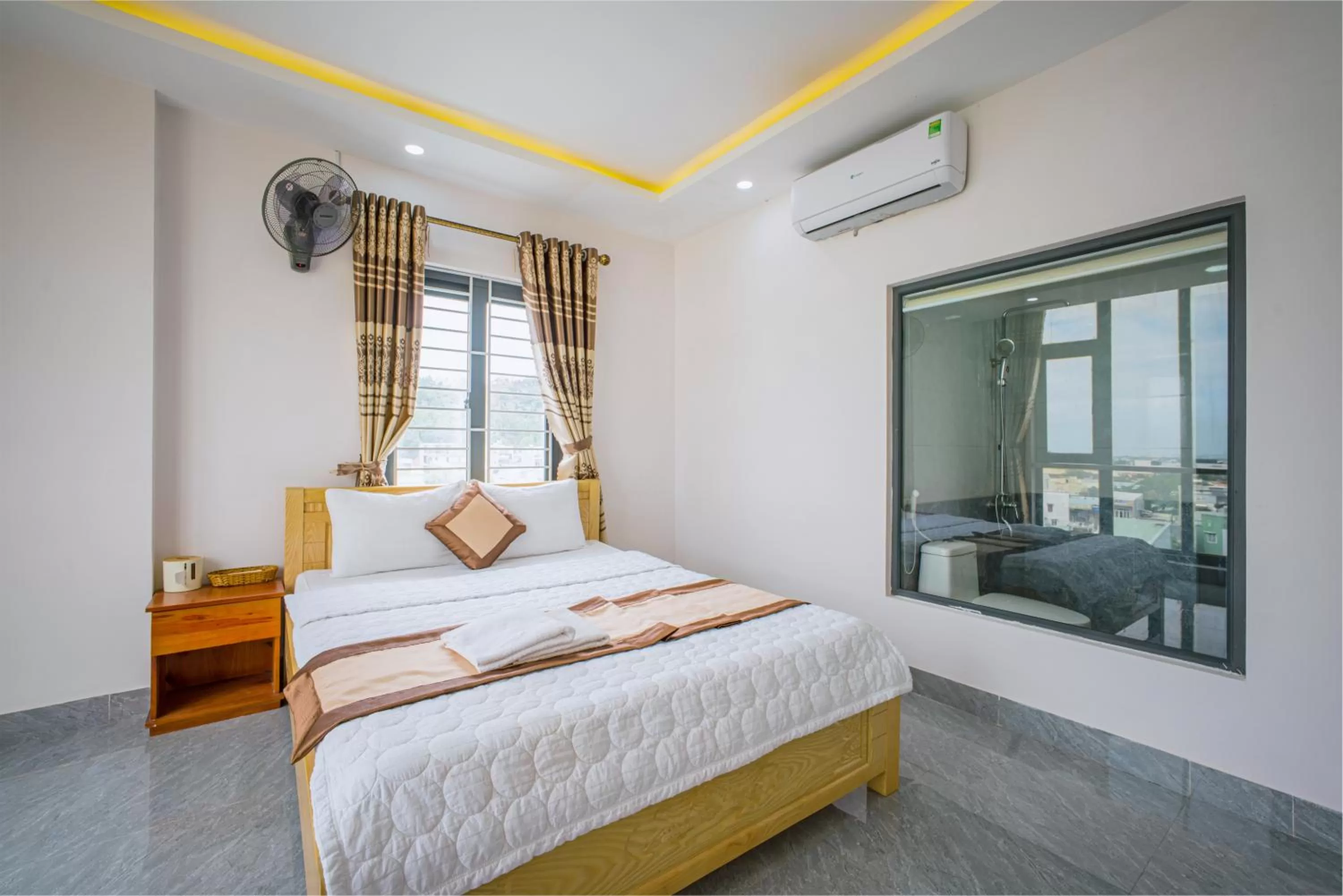air conditioner, Bed in Phú Xuân Hotel