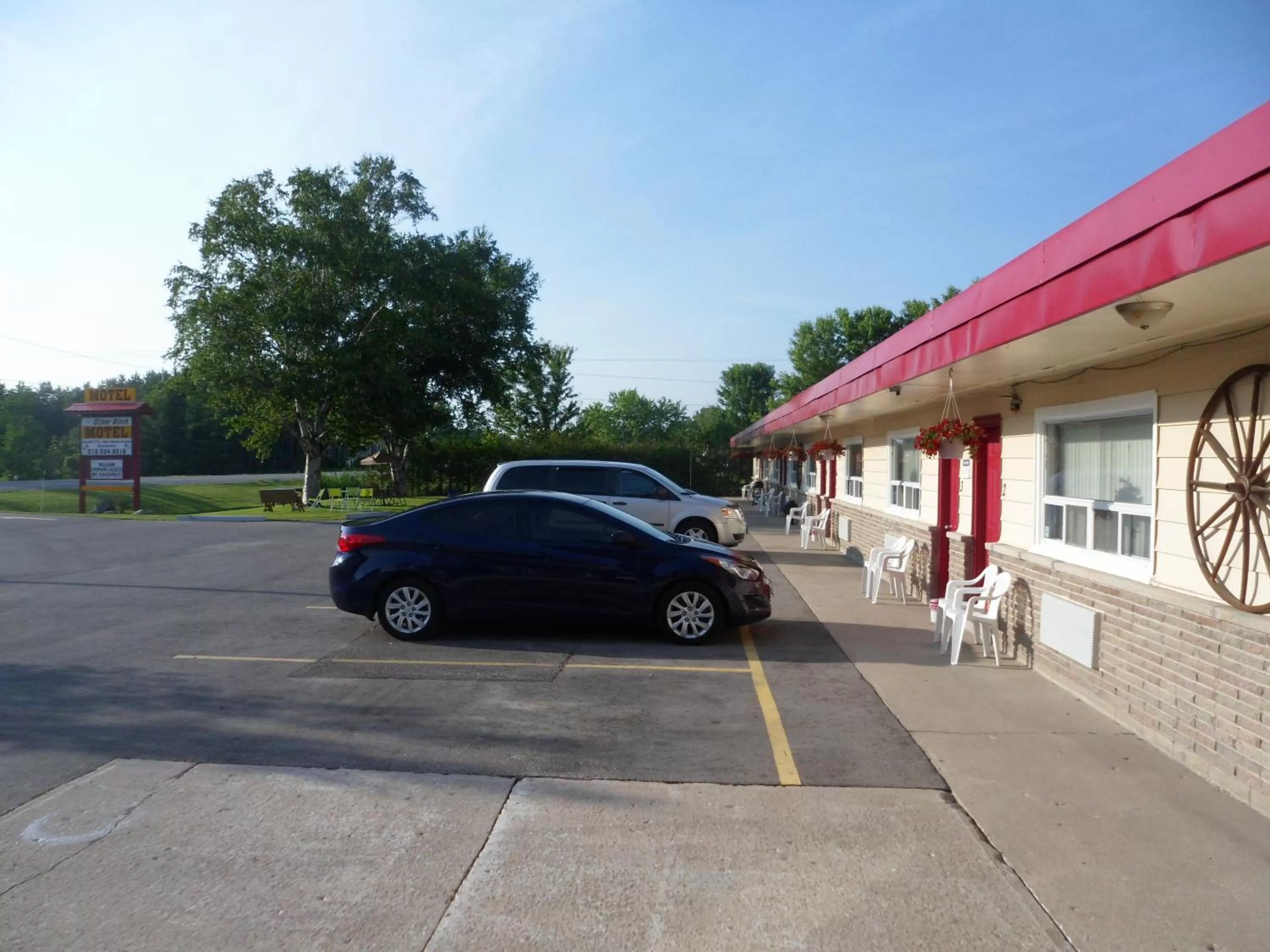 Property building in The Silver Birch Motel