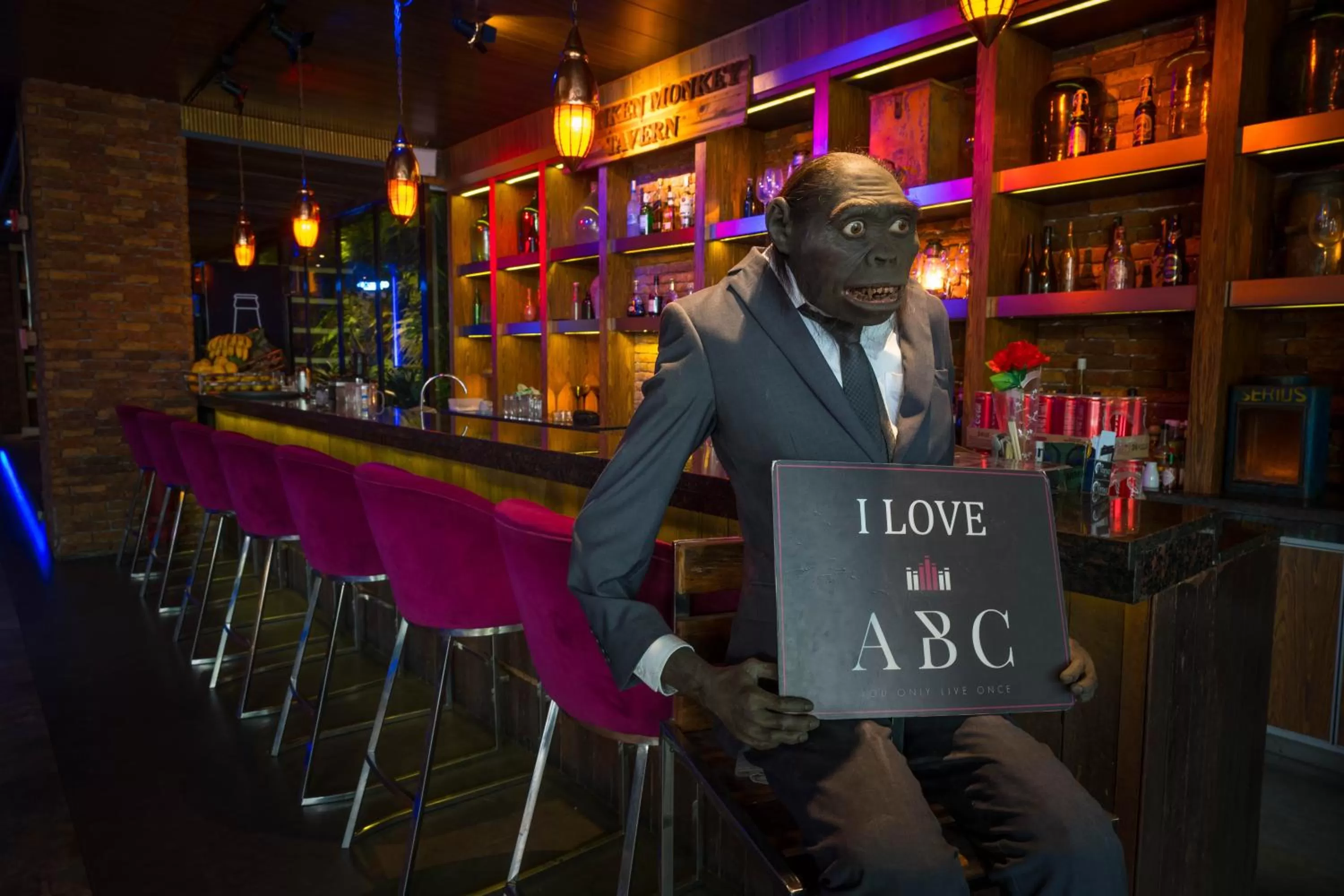 Restaurant/places to eat in ABC Hotel