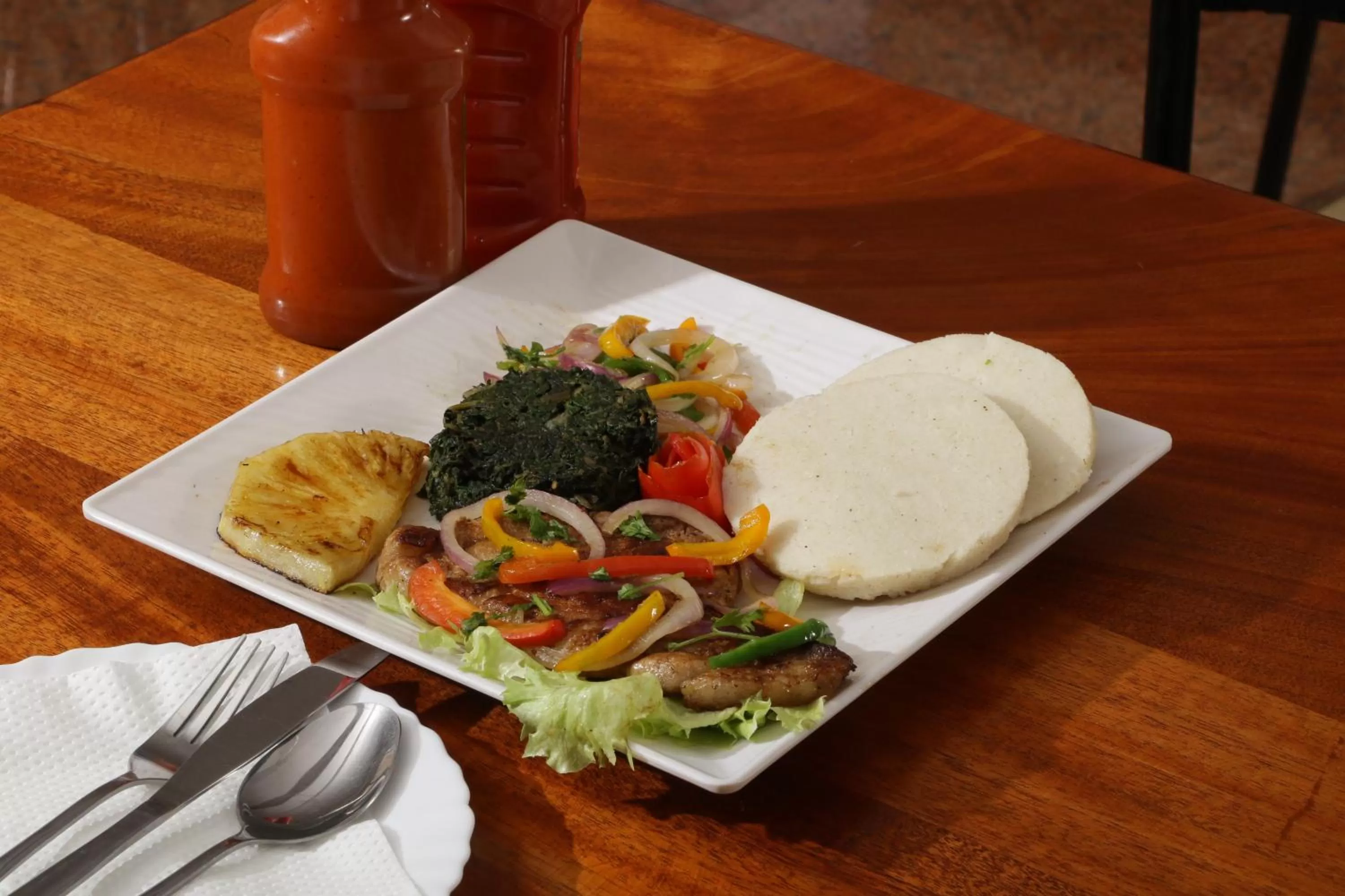 Food and drinks in Claire de Lune Moonlight Hotel