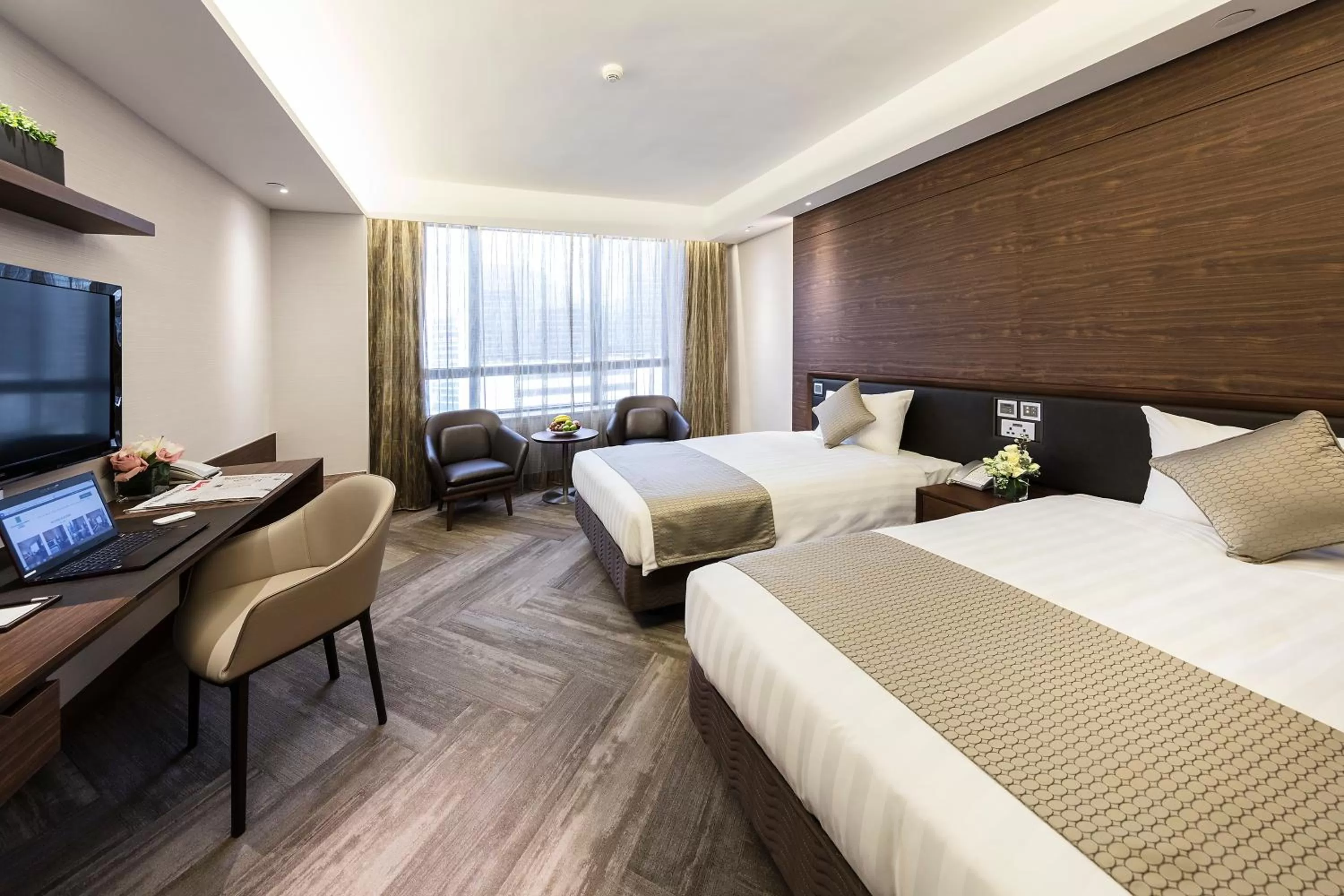 Bedroom, Bed in Gloucester Luk Kwok Hong Kong