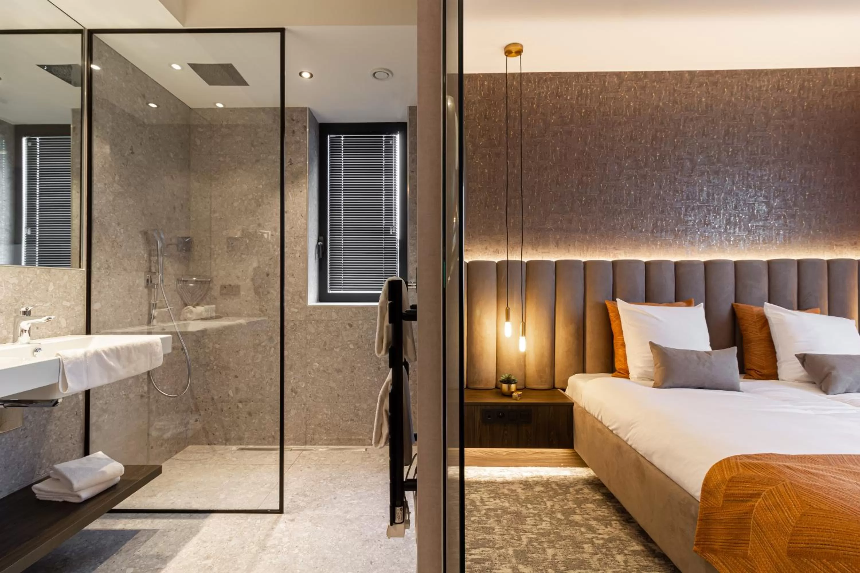 Bedroom, Bed in Van der Valk Hotel Mons Congres & Spa