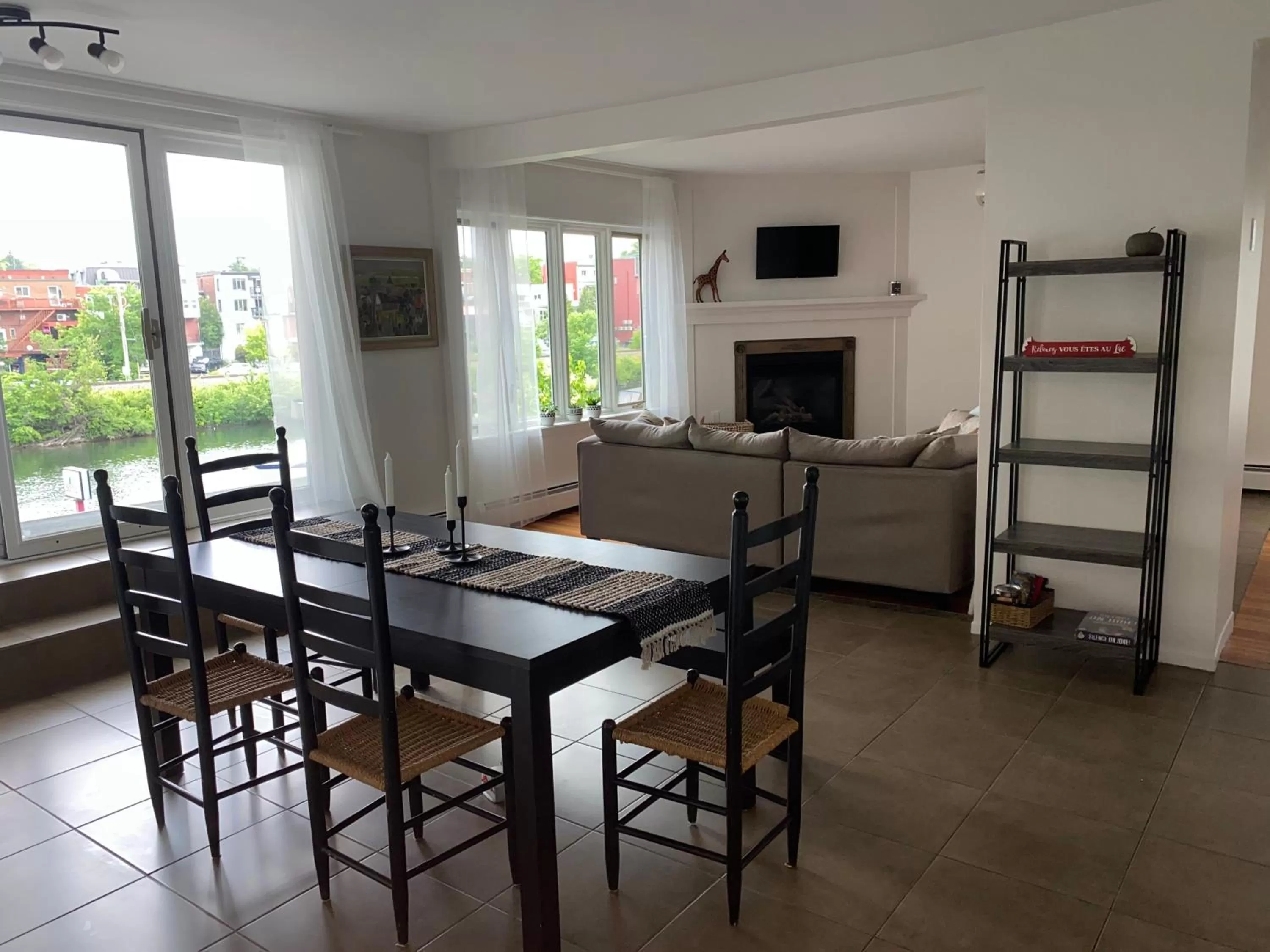 TV and multimedia in Auberge des Cantons