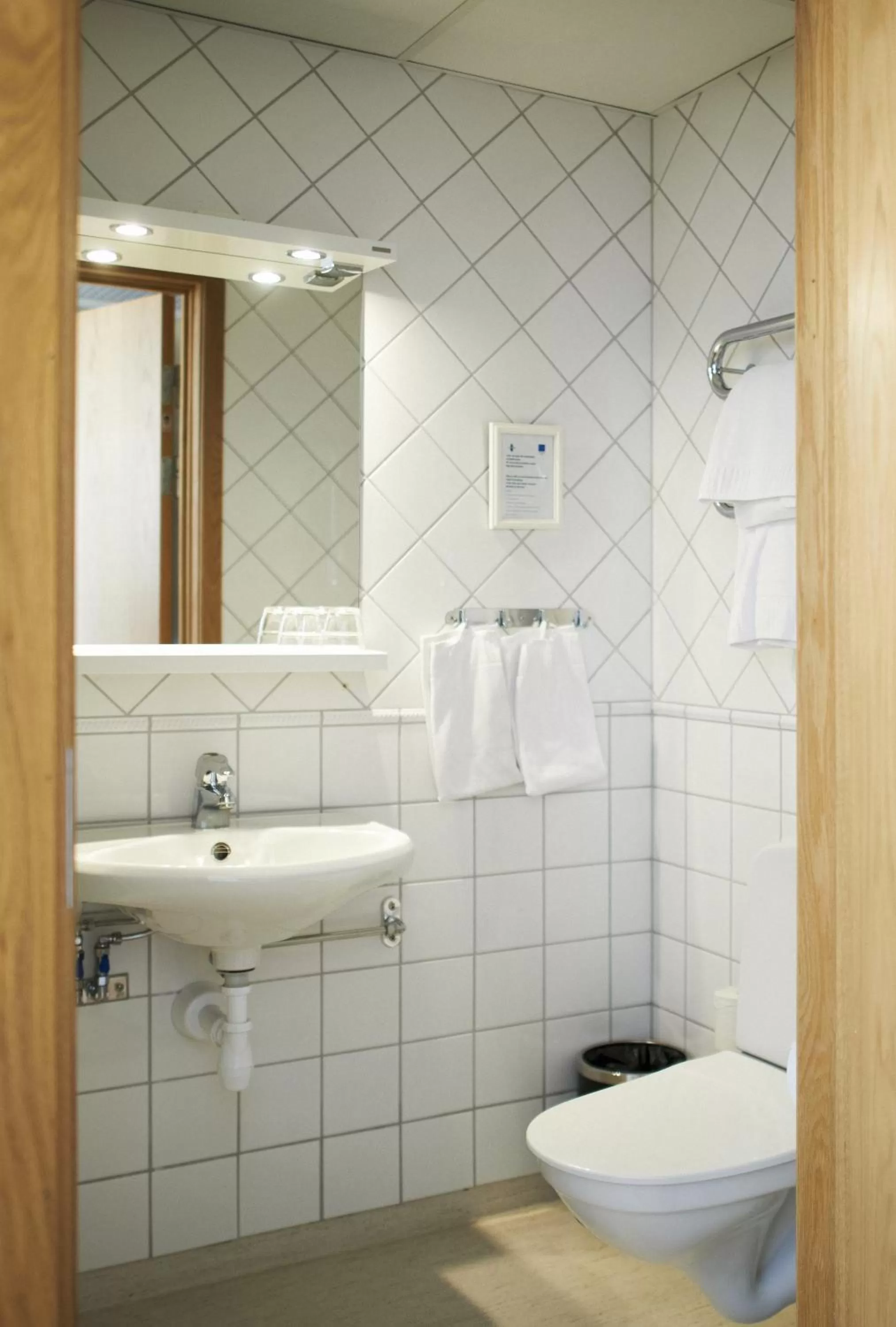 Bathroom in STF Hotell Rum Oscar