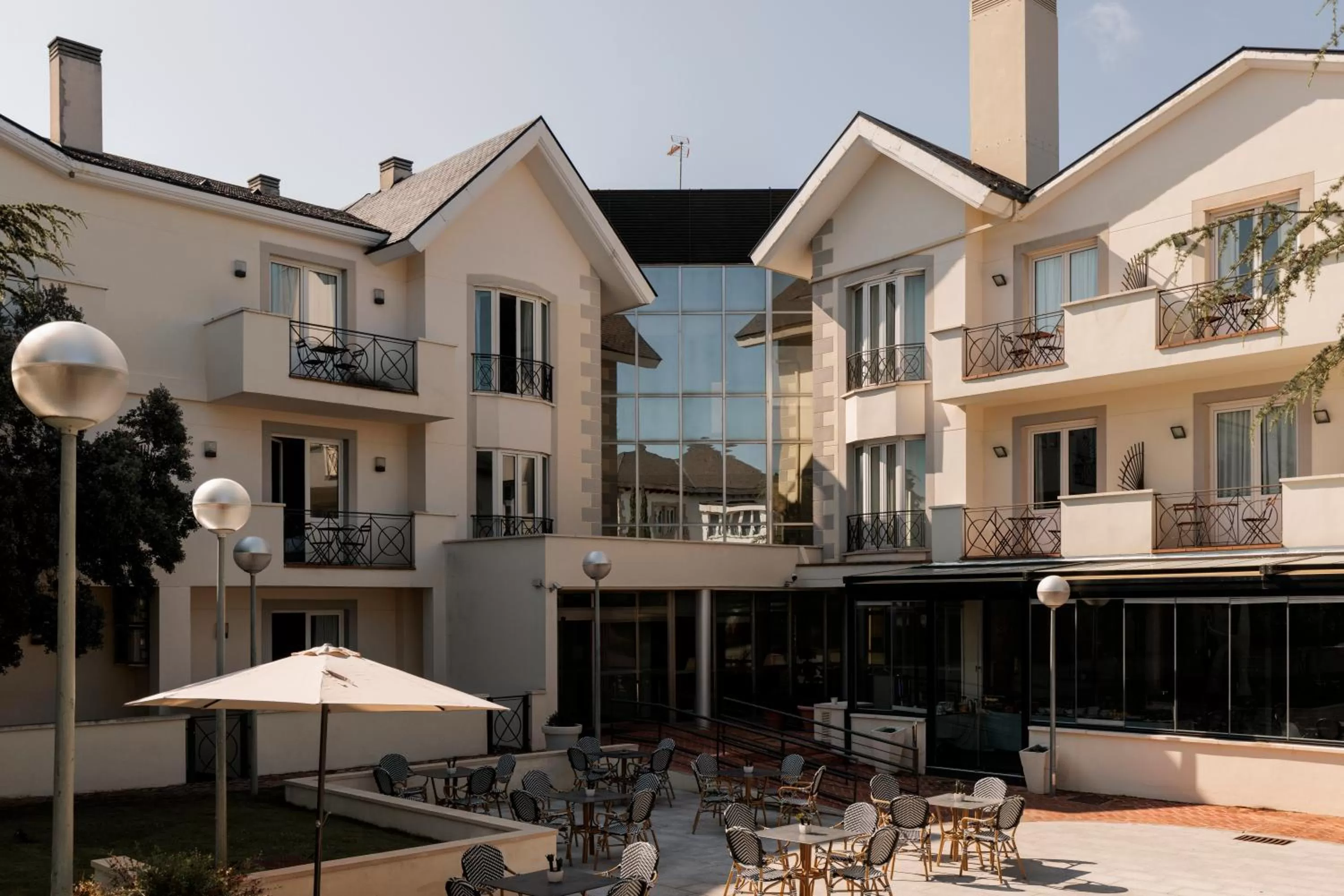 Property building in Hotel PAX Torrelodones