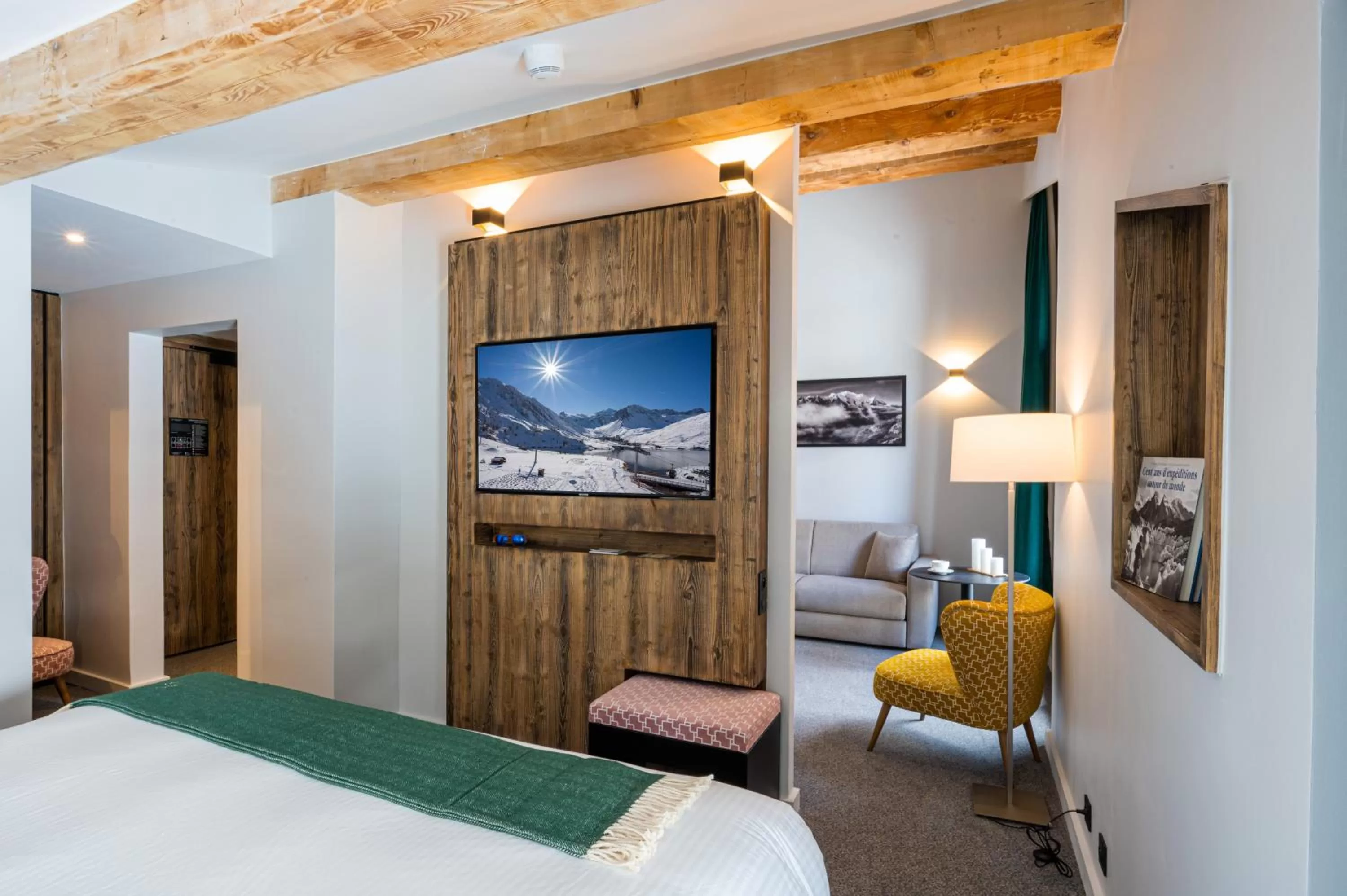 Photo of the whole room, Bed in Hotel Tetras Lodge