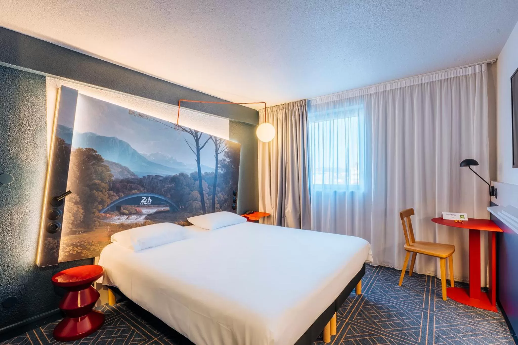 Photo of the whole room, Bed in ibis Styles Le Mans Gare Sud