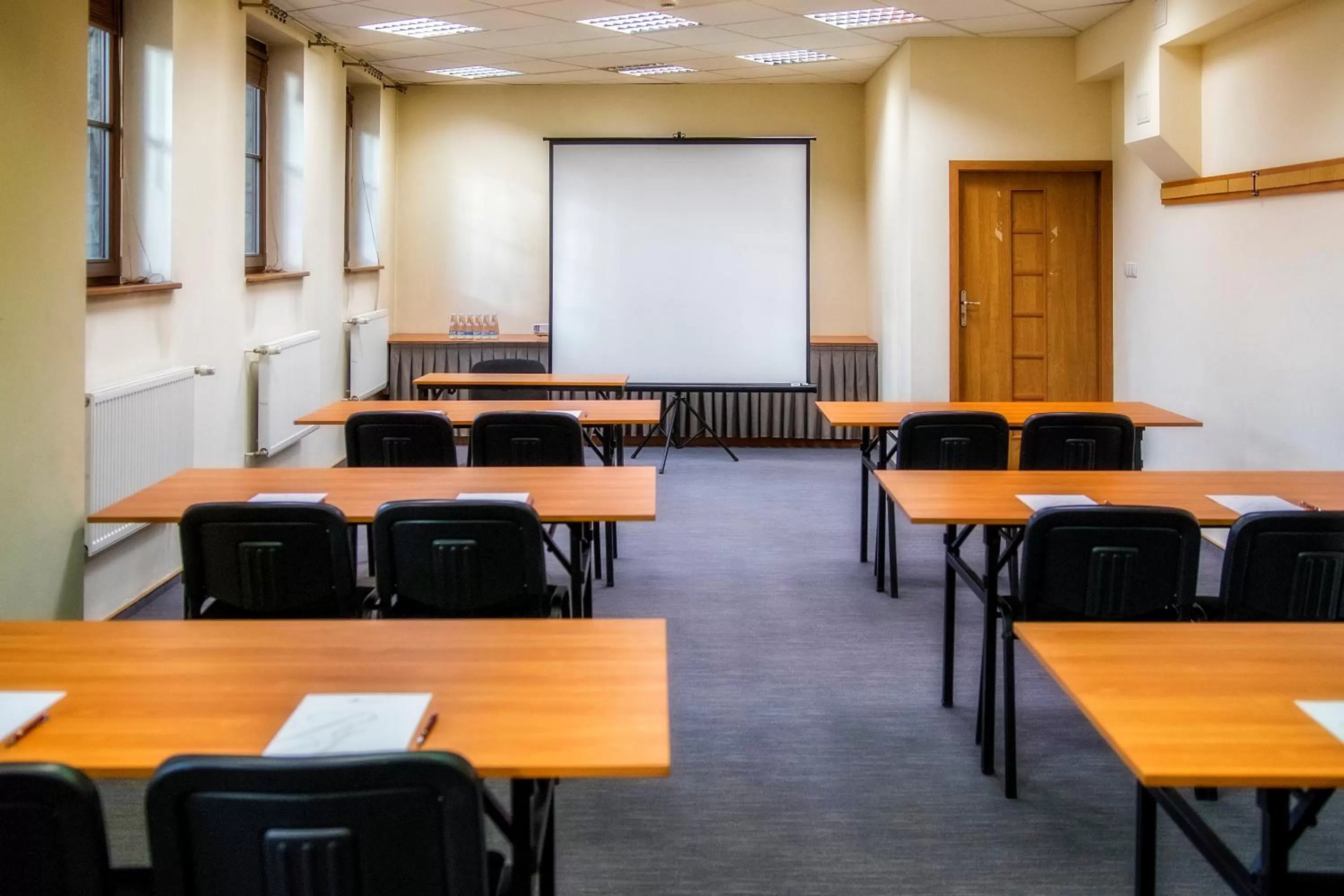 Meeting/conference room in Rezydencja Sienkiewiczówka