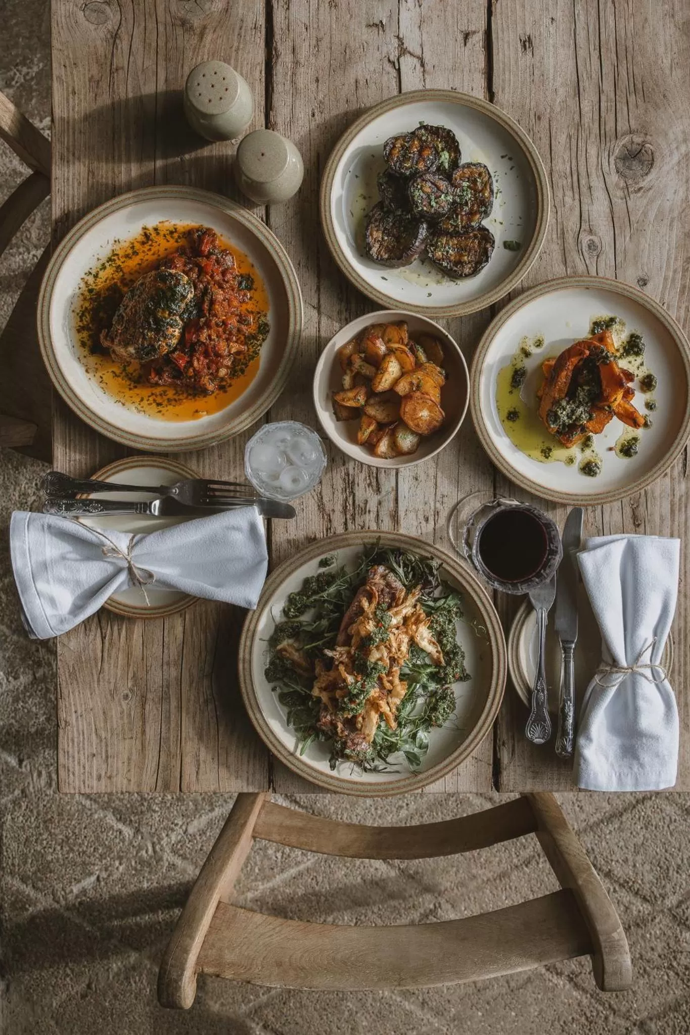 Food, Lunch and Dinner in Outbuildings Dorset