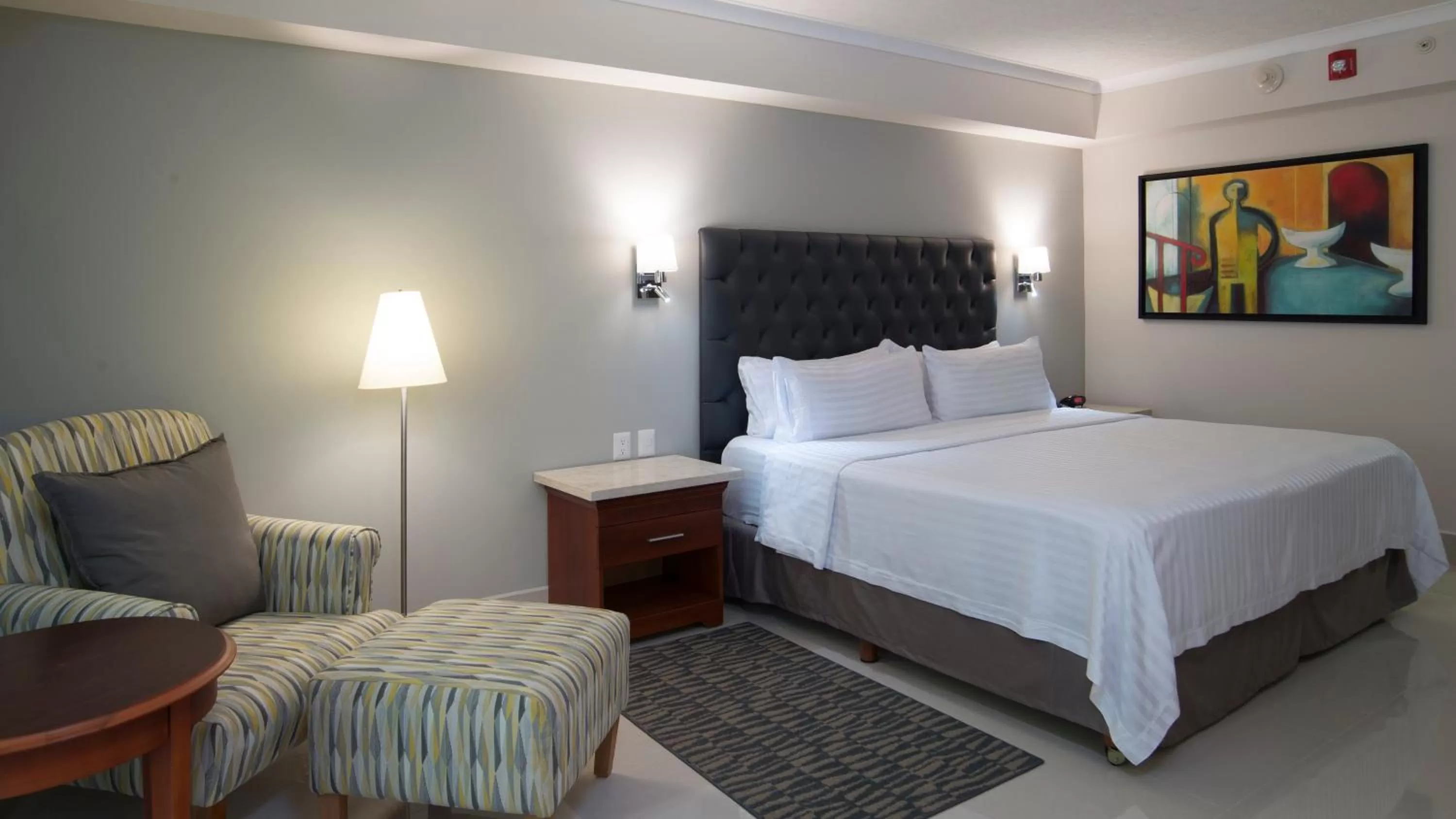 Photo of the whole room, Bed in Holiday Inn Tuxtla Gutierrez by IHG