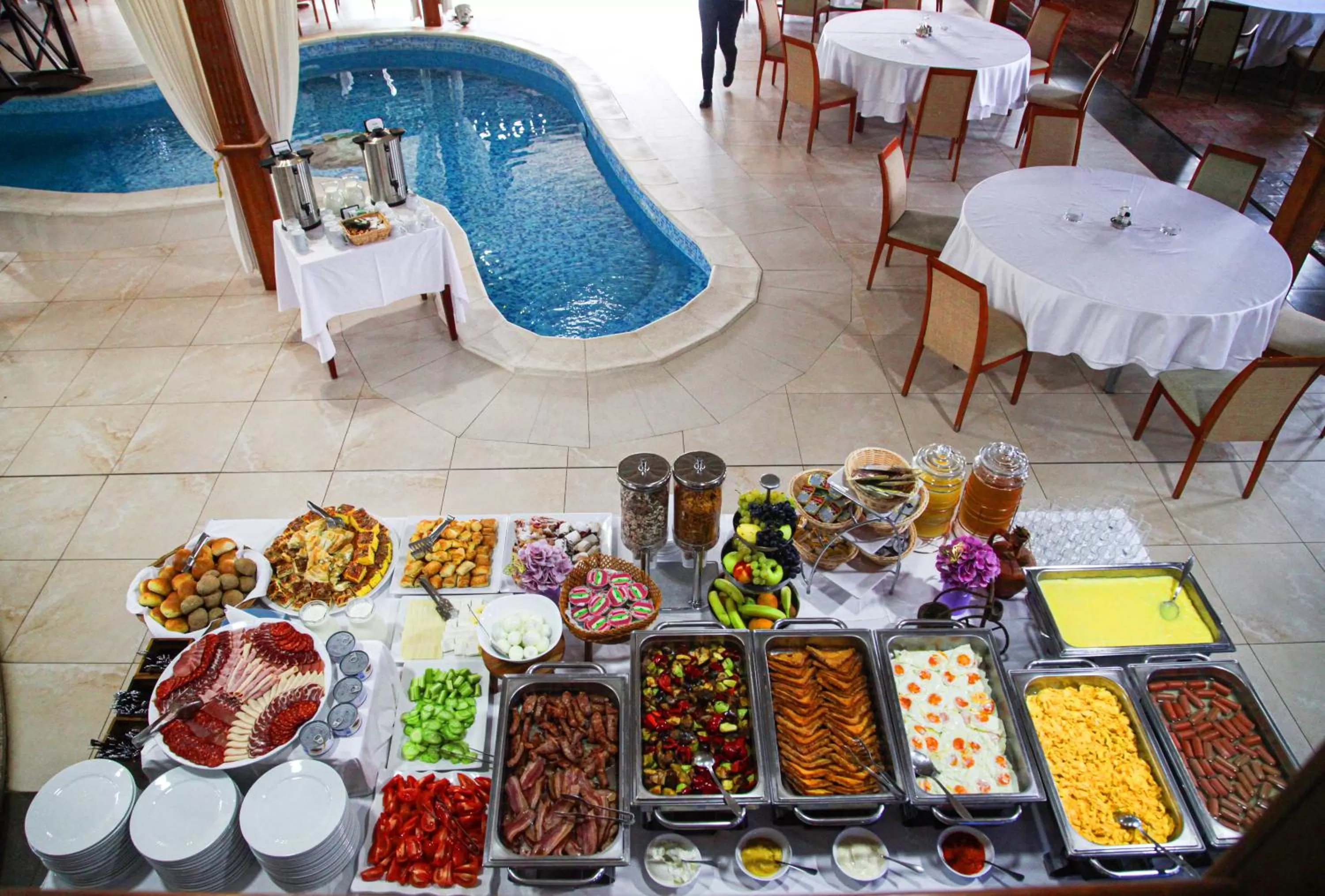 Restaurant/places to eat in S Club Resort Hotel Aqua Park and Spa