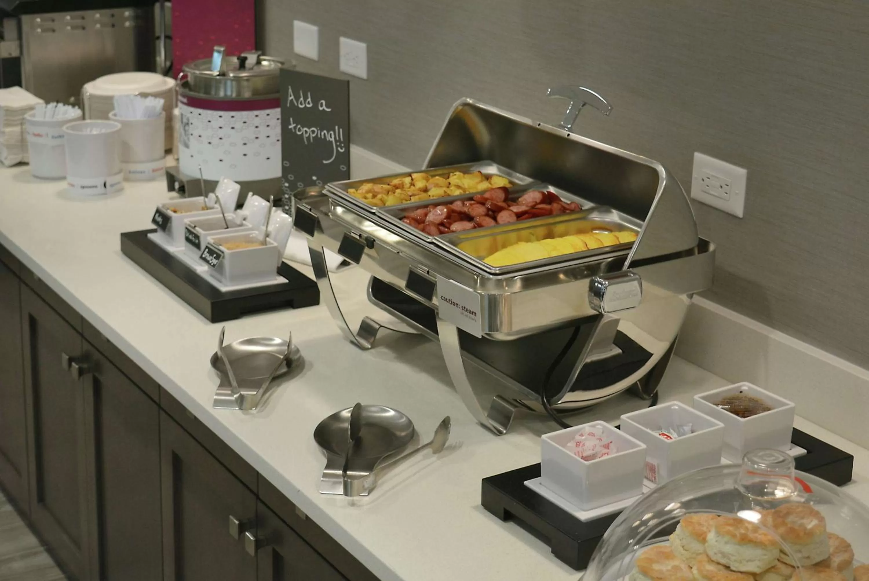 Restaurant/places to eat in Hampton Inn & Suites Philadelphia/Media