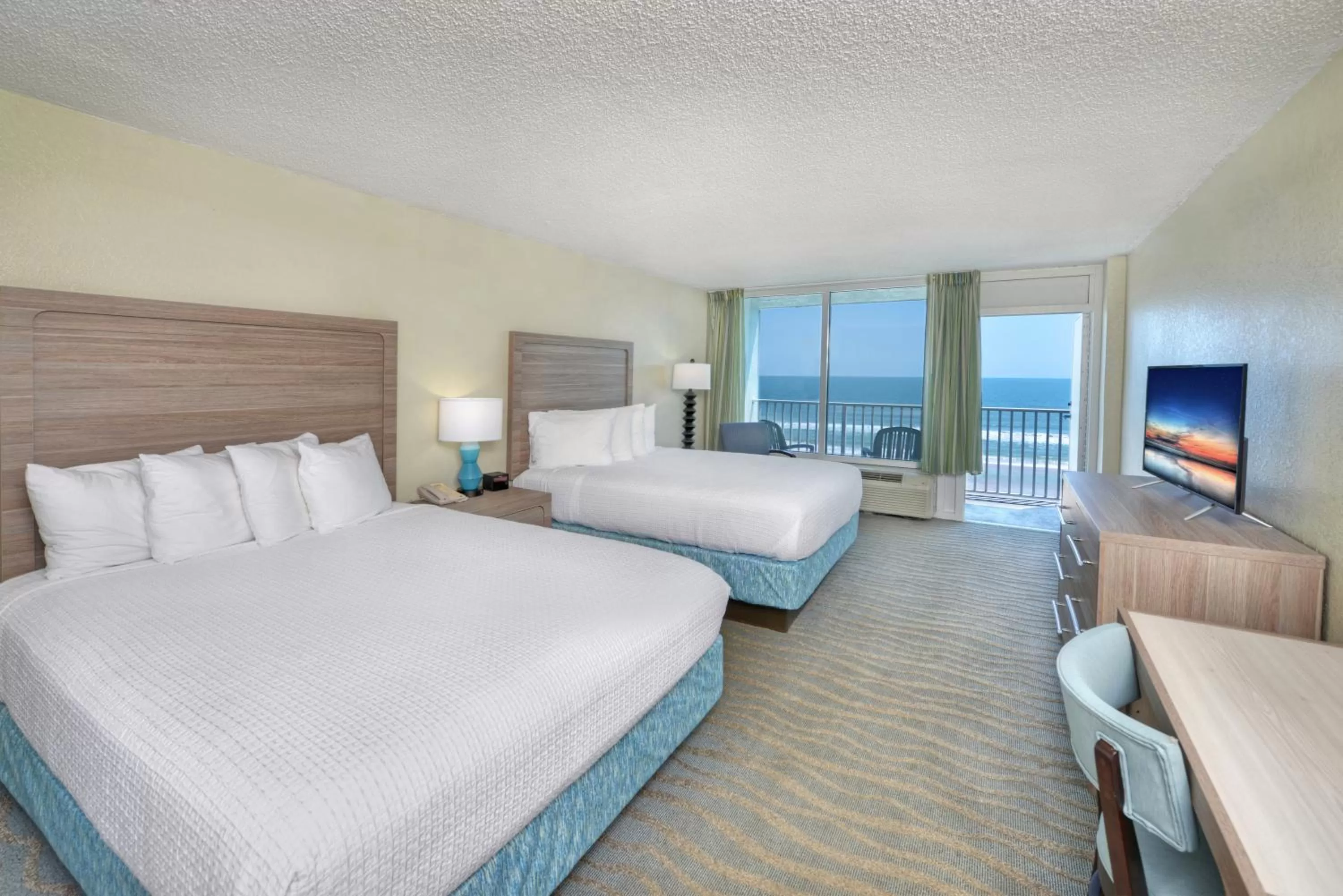 Photo of the whole room, Bed in El Caribe Resort and Conference Center