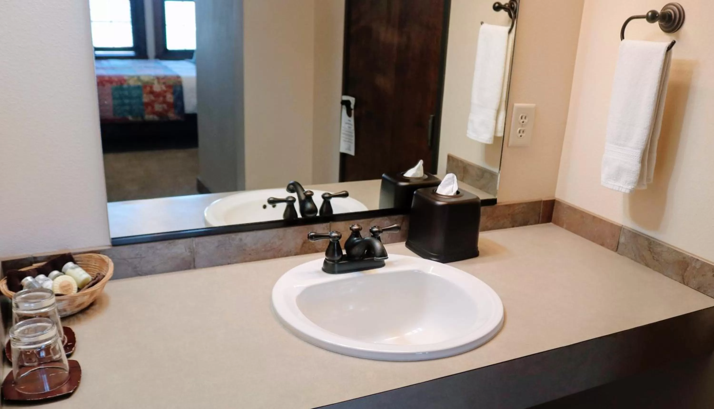 Iowa House Historic Inn