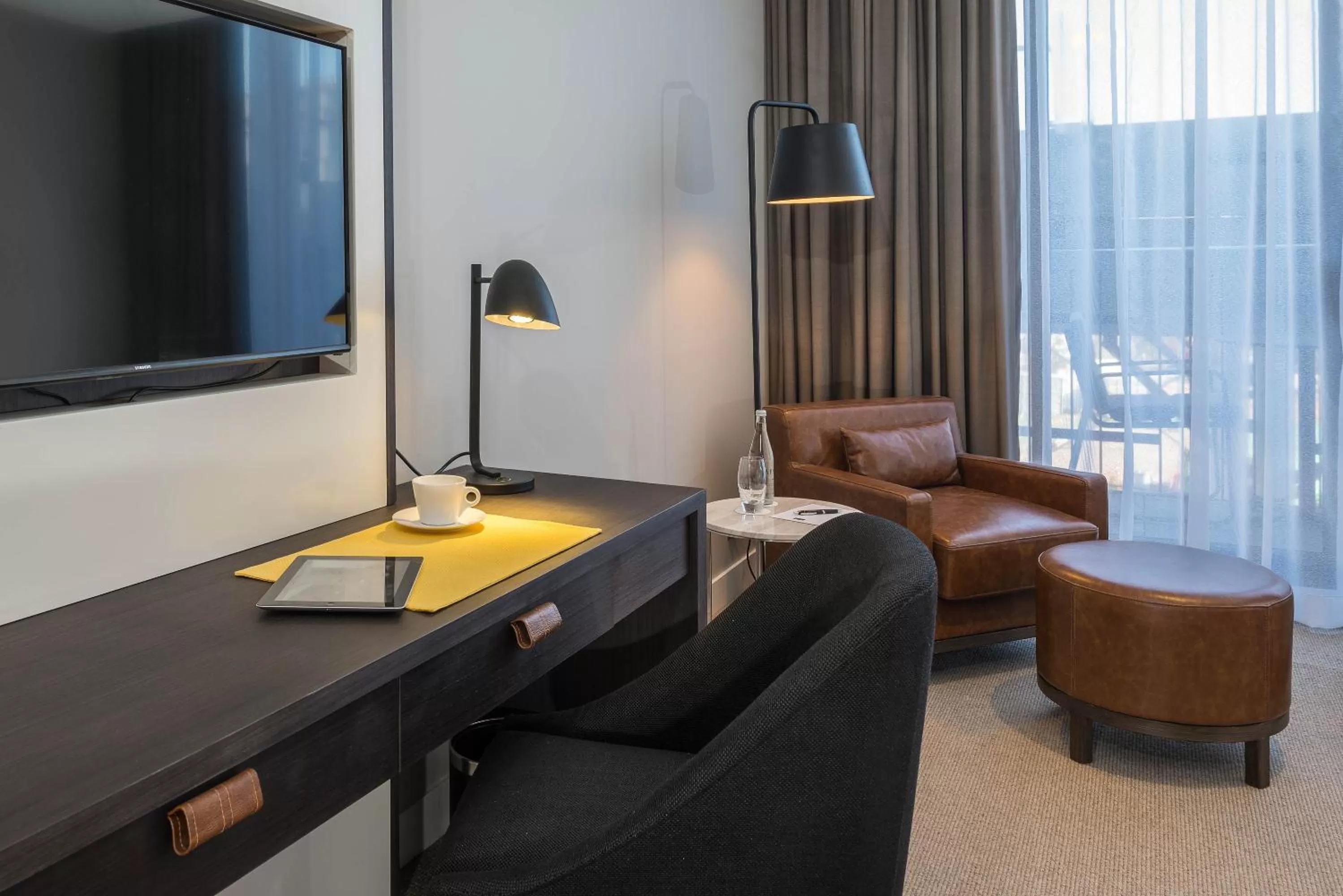 Two-Bedroom Hotel - Dual Key in Peppers Docklands