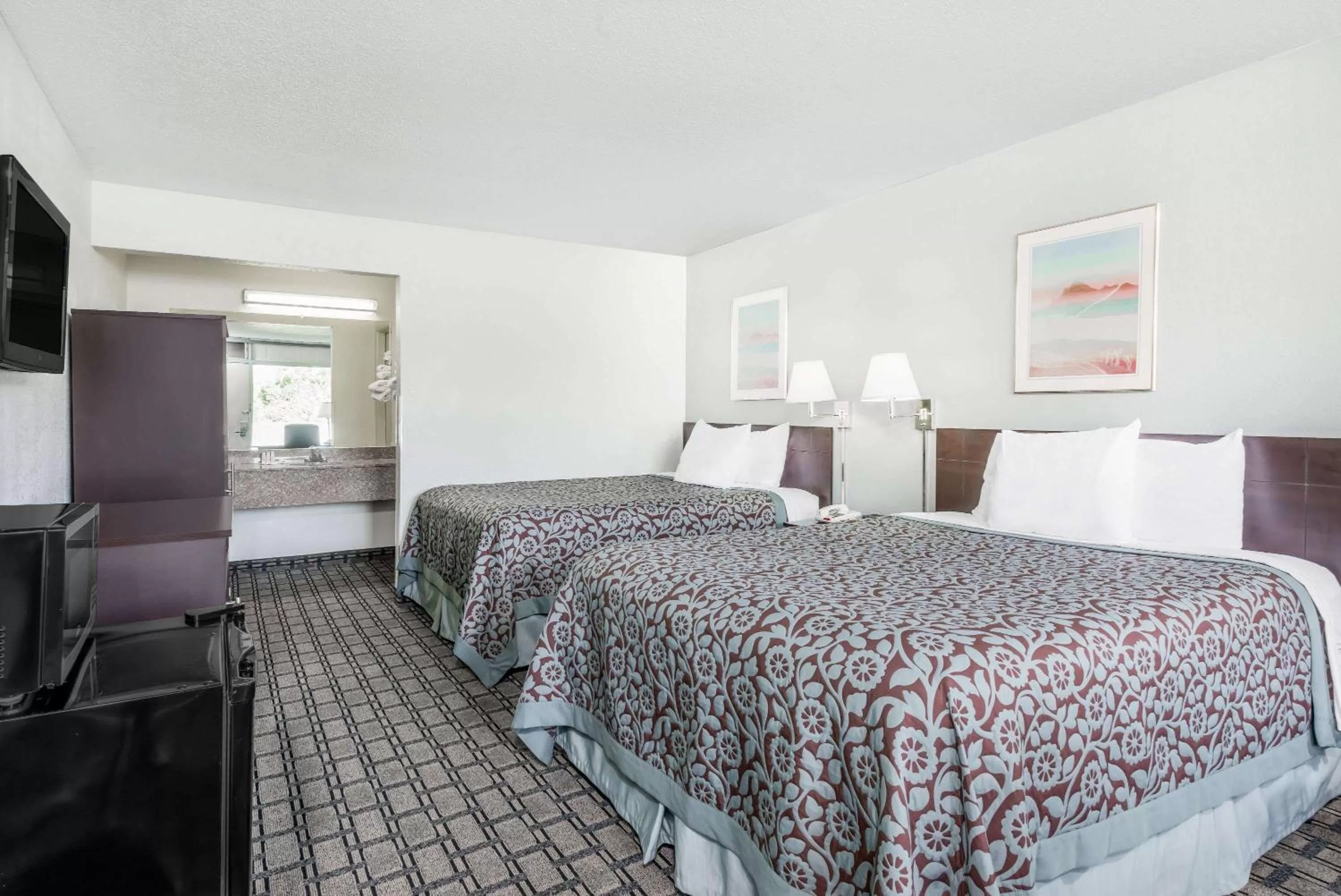 Double Room with Two Double Beds - Smoking in Days Inn by Wyndham St Clairsville