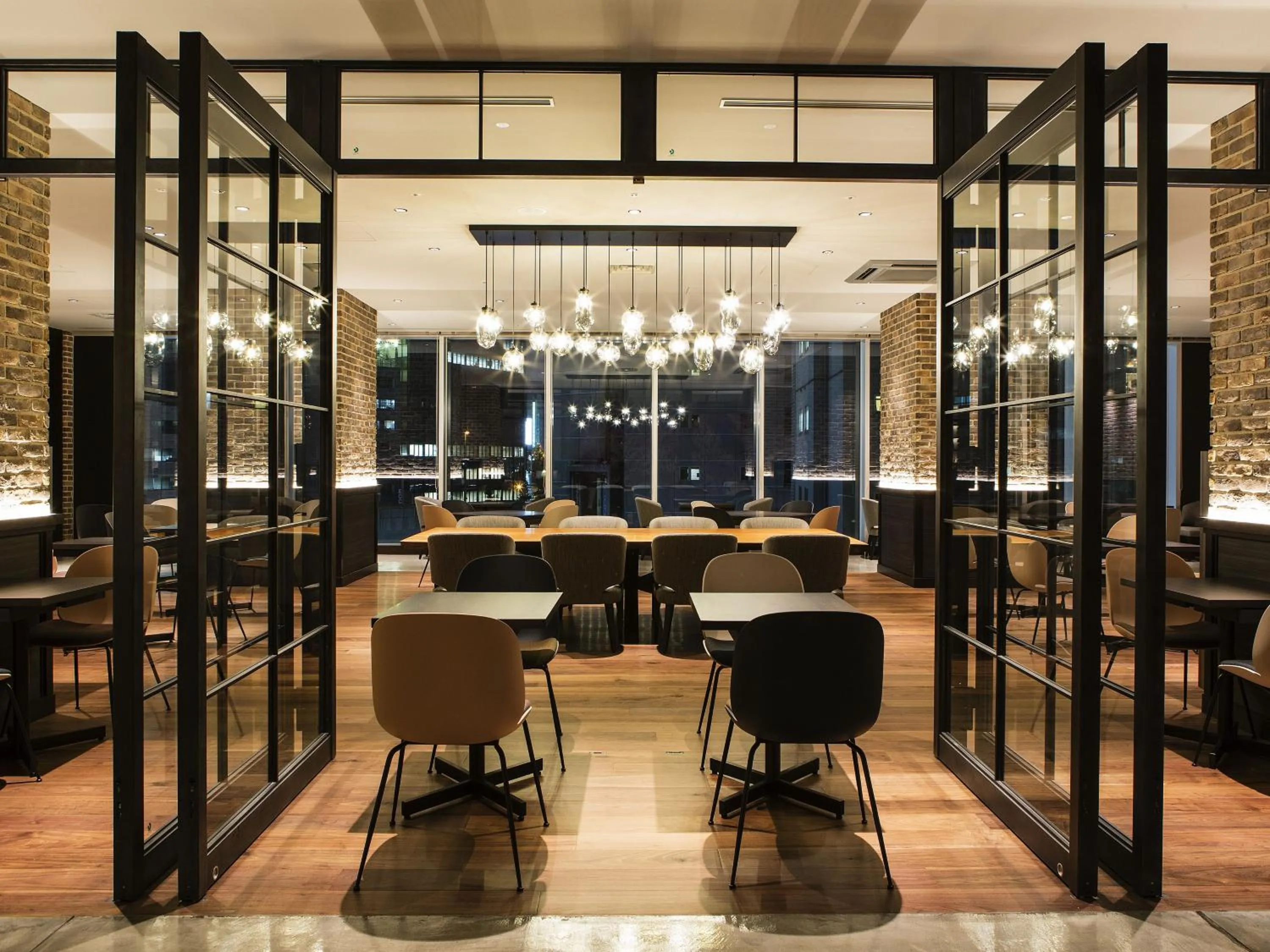 Restaurant/places to eat in SHIBUYA STREAM HOTEL formerly Shibuya Stream Excel Hotel Tokyu