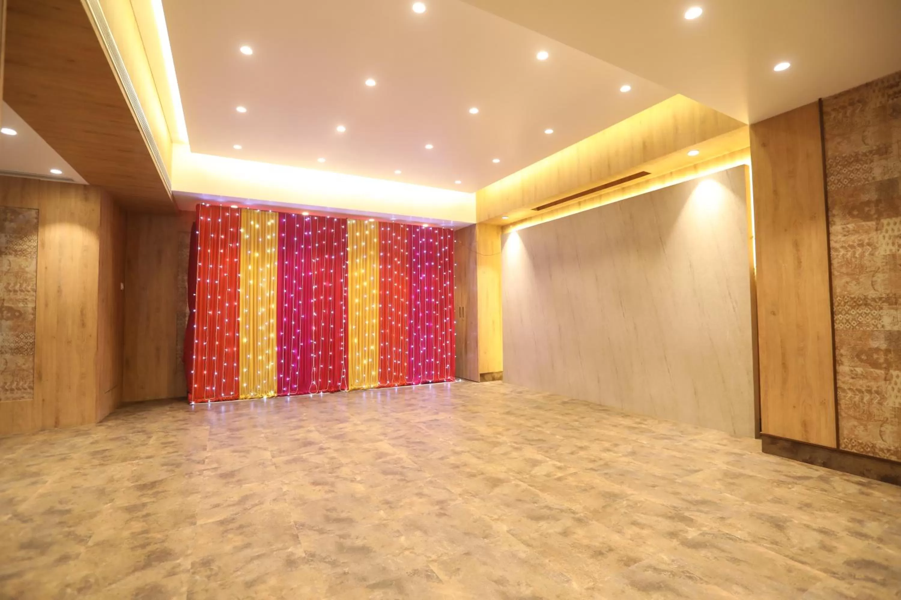 Banquet/Function facilities in Hotel Cliffton