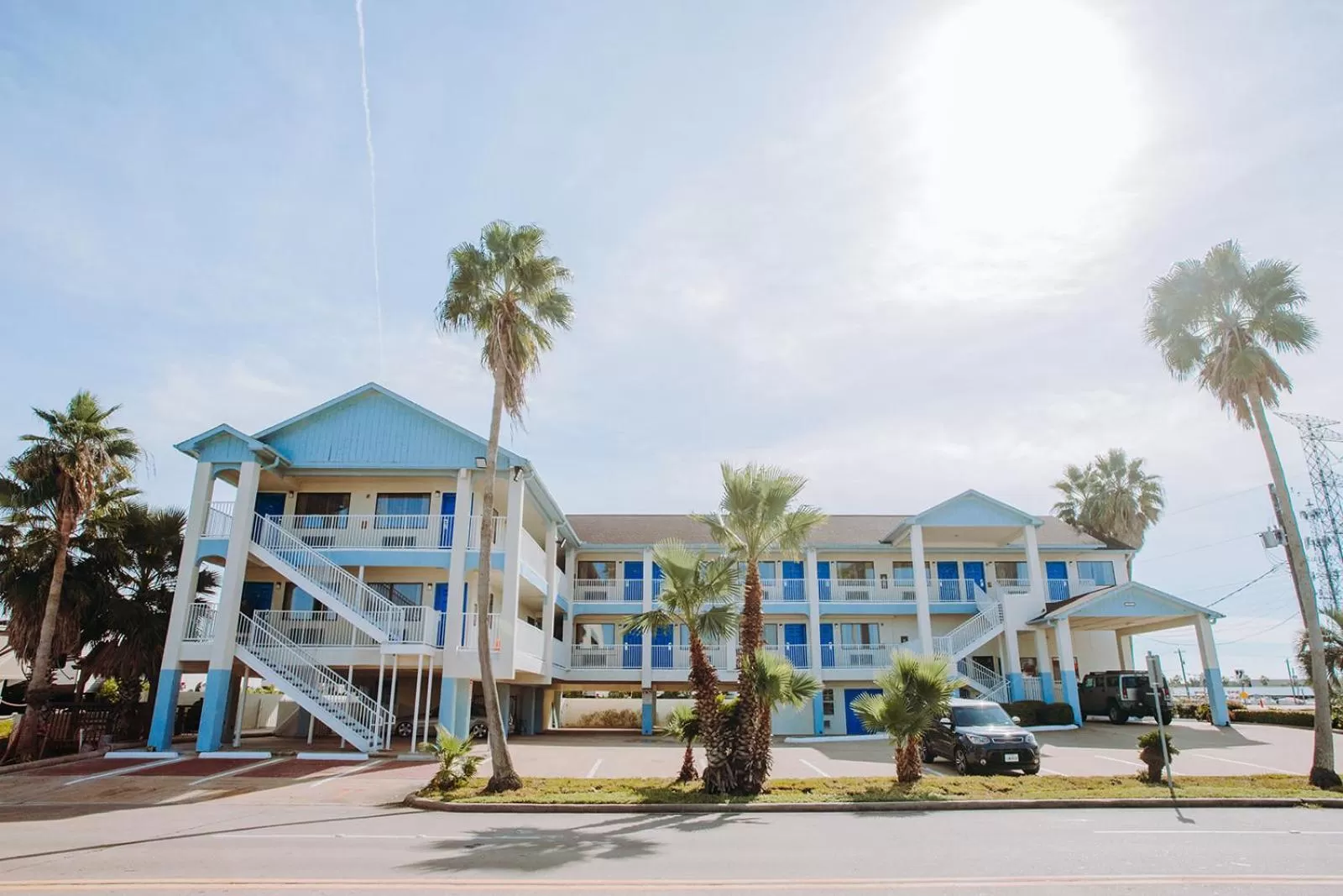 Property building in Scottish Inn & Suites - Kemah Boardwalk