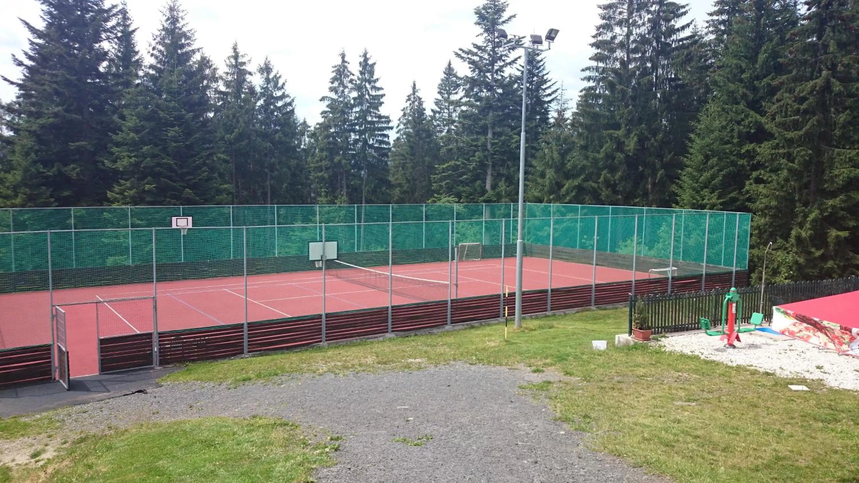Tennis court in Hotel Gradl