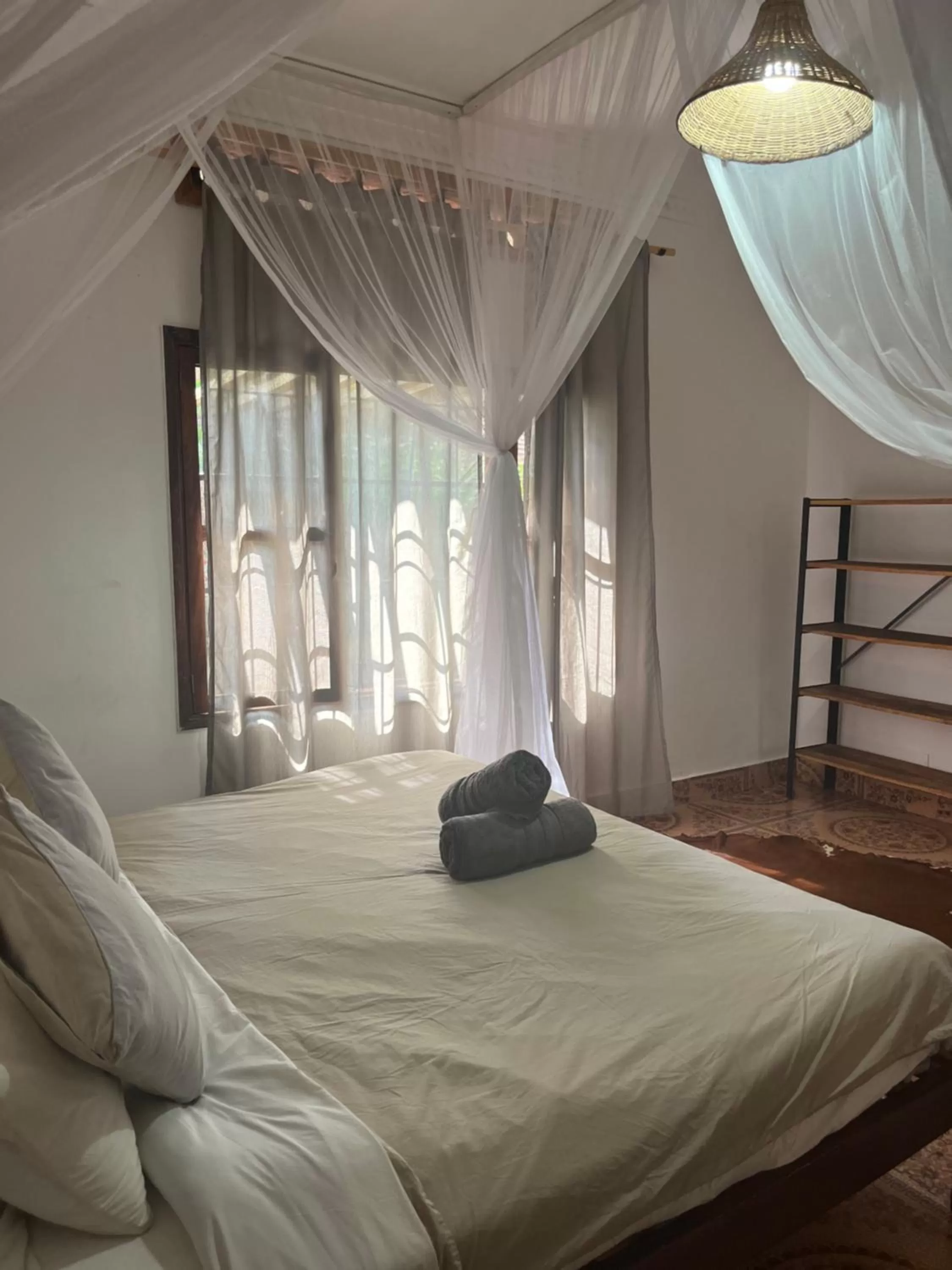 Bedroom, Bed in 30 Wilson