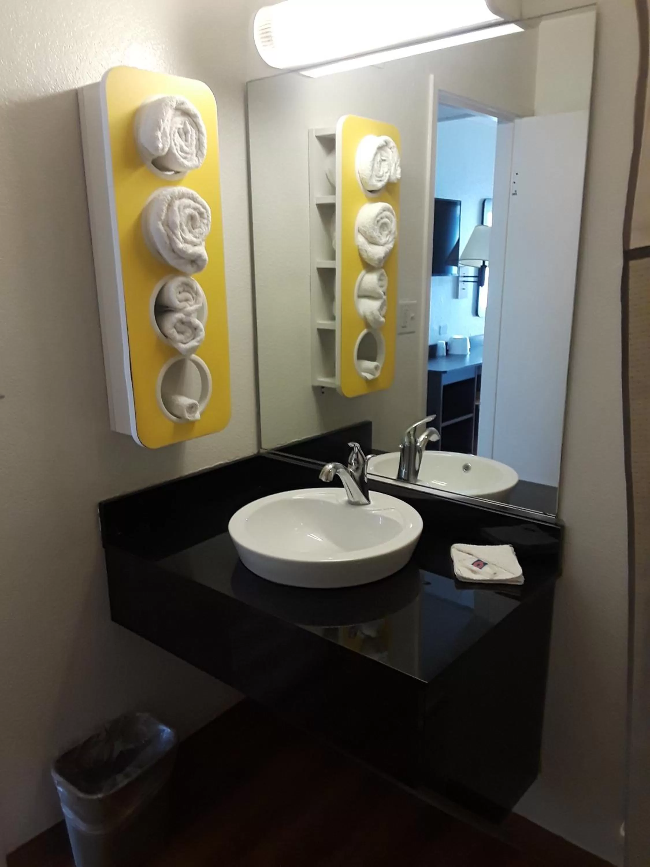 Bathroom in Motel 6-Farmington, NM