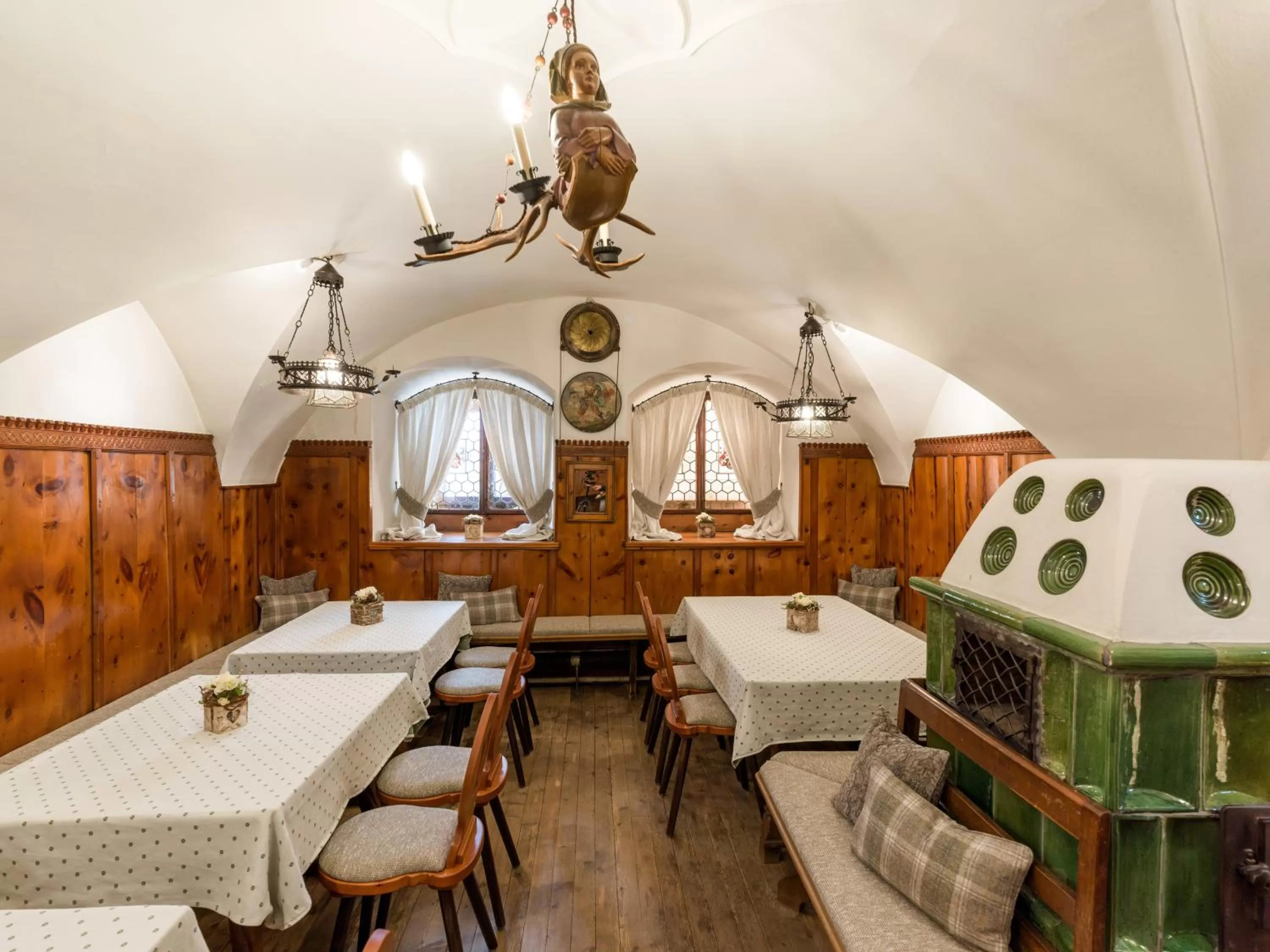 Seating area in Alpen Glück Hotel Unterm Rain garni