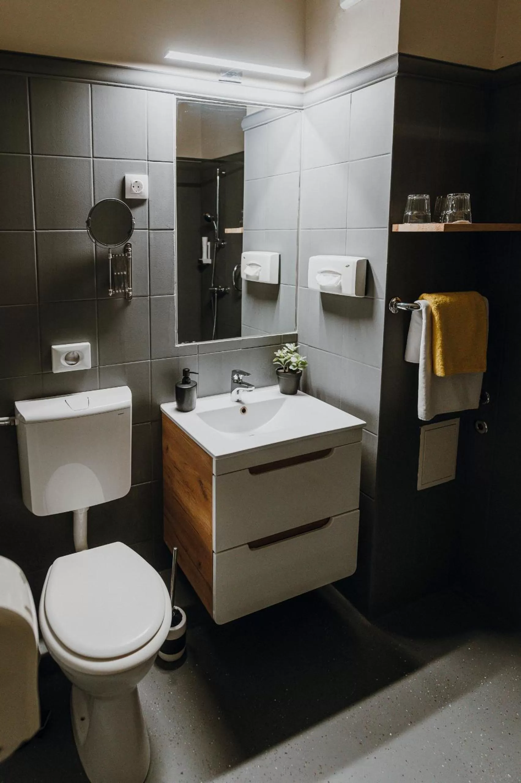 Bathroom in Hotel Piano