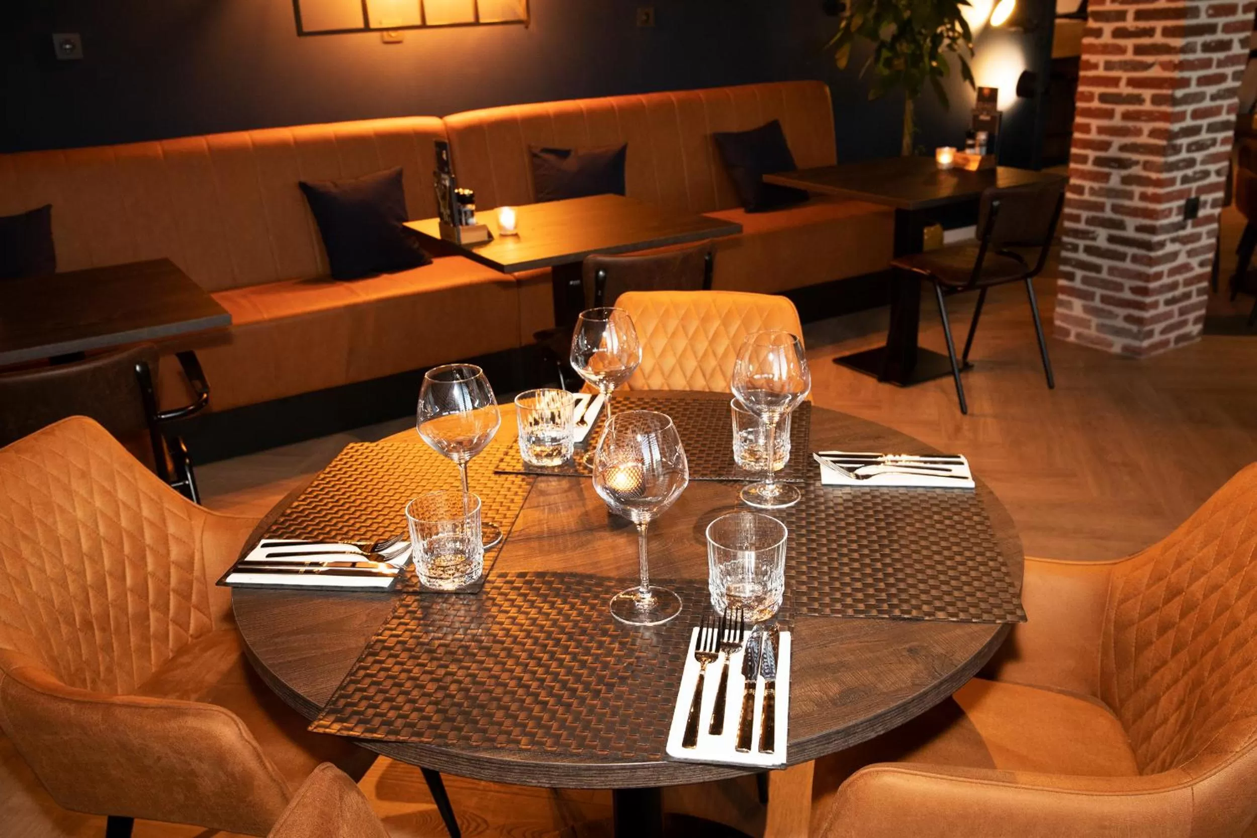 Restaurant/places to eat in Hotel Tholen