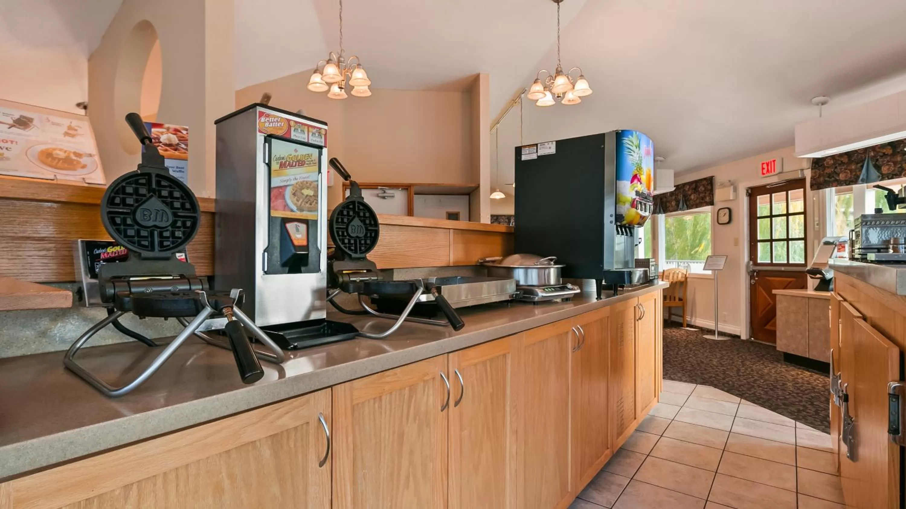 Breakfast in Best Western Inn at Penticton