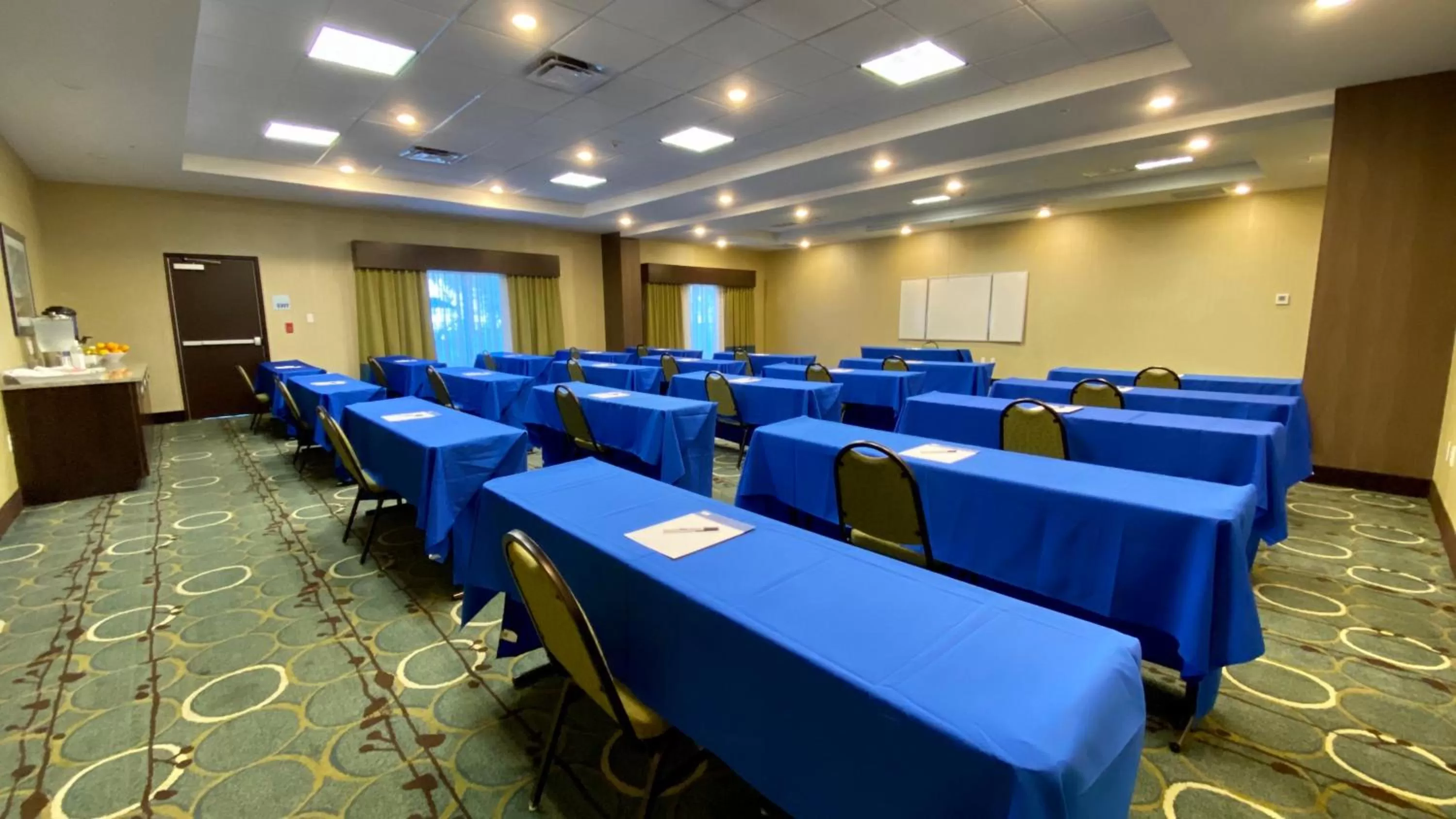 Meeting/conference room in Holiday Inn Express Hotel & Suites Orlando East-UCF Area by IHG