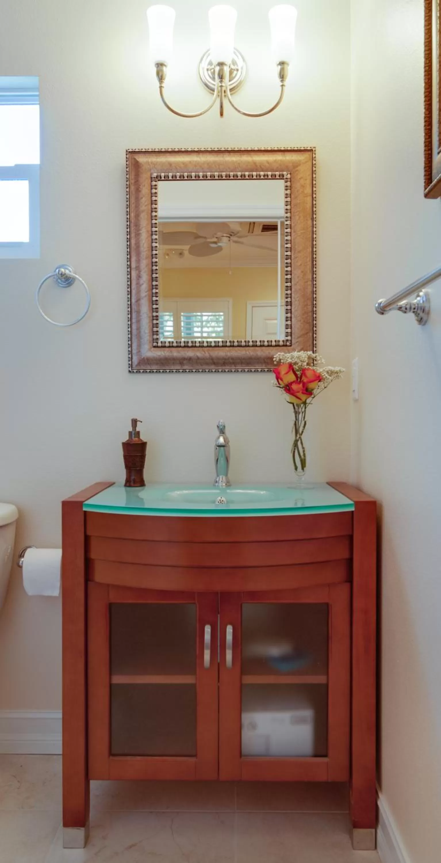 Bathroom in SeaGlass Inn Bed and Breakfast