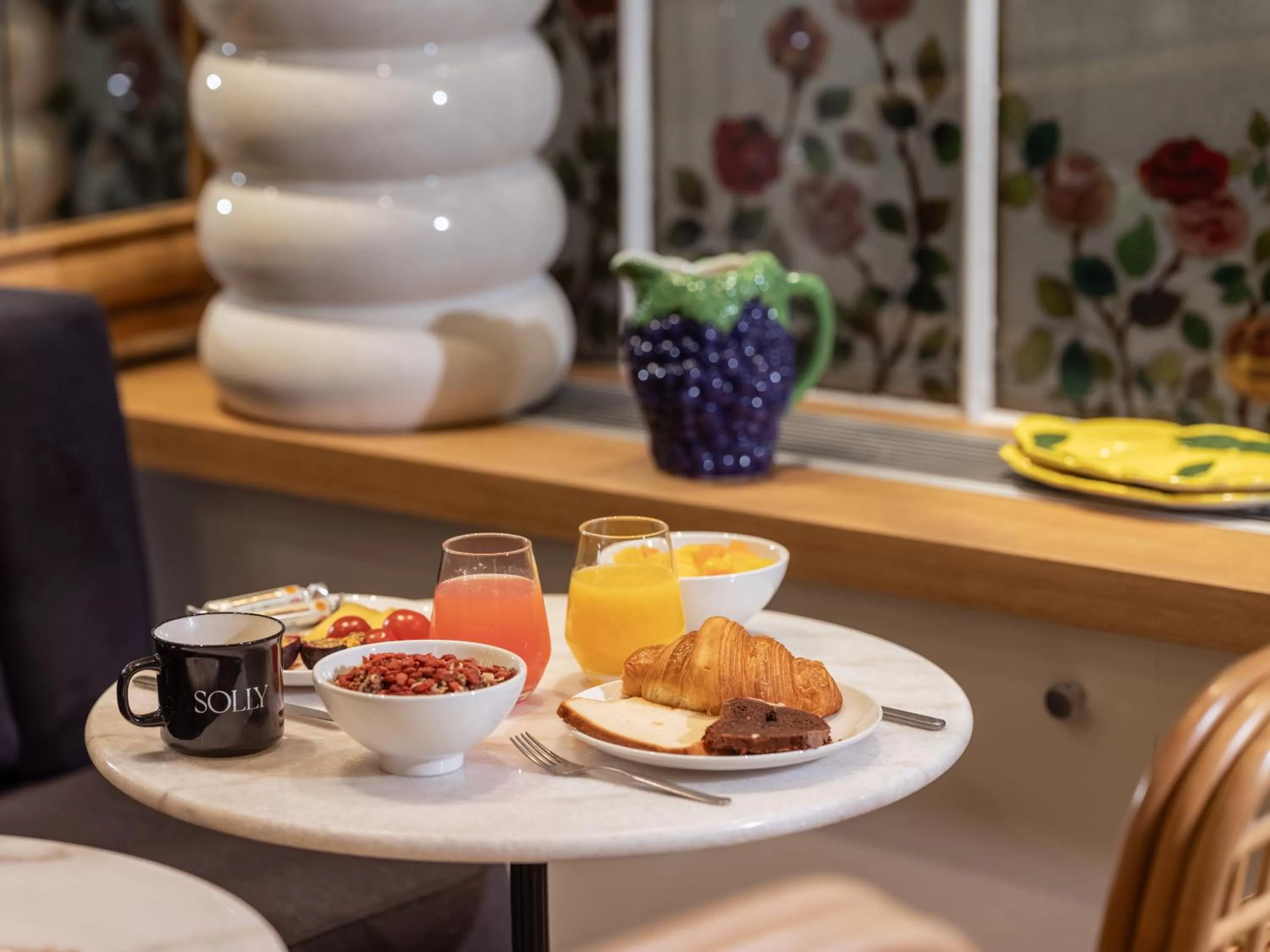Breakfast in Solly Hôtel Paris